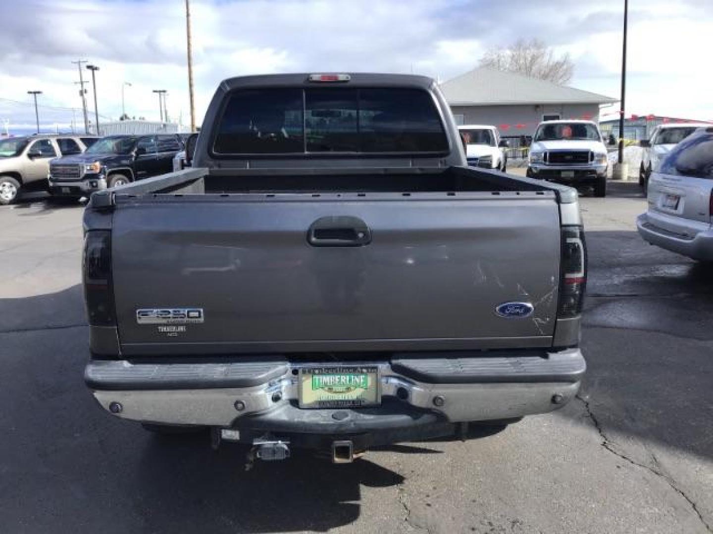 2006 Black /Medium Flint Cloth Interior Ford F-250 SD XLT SuperCab 4WD (1FTSX21PX6E) with an 6.0L V8 OHV 32V TURBO DIESEL engine, 5-Speed Automatic transmission, located at 1235 N Woodruff Ave., Idaho Falls, 83401, (208) 523-1053, 43.507172, -112.000488 - This 2006 Ford F250 4x4 XLT, has a 6.0L powerstroke motor. It has 140,000 miles. Comes with cloth seats, cruise control, AM/FM CD stereo, and power windows and locks. At Timberline Auto it is always easy to find a great deal on your next vehicle! Our experienced sales staff can help find the right v - Photo#3