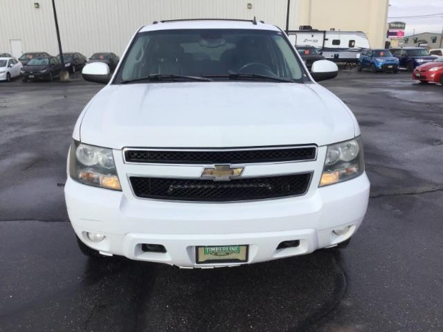 2007 Summit White Chevrolet Suburban LT1 1500 4WD (3GNFK16397G) with an 5.3L V8 OHV 16V FFV engine, 4-Speed Automatic transmission, located at 1235 N Woodruff Ave., Idaho Falls, 83401, (208) 523-1053, 43.507172, -112.000488 - At Timberline Auto it is always easy to find a great deal on your next vehicle! Our experienced sales staff can help find the right vehicle will fit your needs. Our knowledgeable finance department has options for almost any credit score. We offer many warranty contract options to protect you new pr - Photo#7