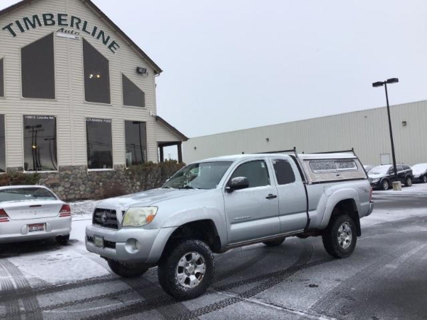 2007 Silver Streak Mica /Graphite Cloth Interior Toyota Tacoma Access Cab V6 Auto 4WD (5TEUU42N97Z) with an 4.0L V6 DOHC 24V engine, MANUAL transmission, located at 1235 N Woodruff Ave., Idaho Falls, 83401, (208) 523-1053, 43.507172, -112.000488 - Photo#0