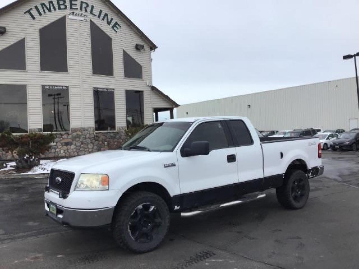 2006 WHITE /Med/Dark Flint Cloth Interior Ford F-150 XLT SuperCab 5.5-ft Box 4WD (1FTPX14V66N) with an 5.4L V8 SOHC 24V FFV engine, 4-Speed Automatic transmission, located at 1235 N Woodruff Ave., Idaho Falls, 83401, (208) 523-1053, 43.507172, -112.000488 - This 2006 Ford F150 XLT 4x4, has the 5.4L V8 motor. It has 150,000 miles. Comes with cloth seats, cruise control, AM/FM CD stereo, and power windows and locks. At Timberline Auto it is always easy to find a great deal on your next vehicle! Our experienced sales staff can help find the right vehicle - Photo#0