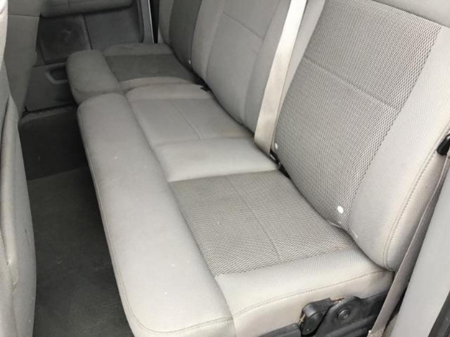 2006 WHITE /Med/Dark Flint Cloth Interior Ford F-150 XLT SuperCab 5.5-ft Box 4WD (1FTPX14V66N) with an 5.4L V8 SOHC 24V FFV engine, 4-Speed Automatic transmission, located at 1235 N Woodruff Ave., Idaho Falls, 83401, (208) 523-1053, 43.507172, -112.000488 - This 2006 Ford F150 XLT 4x4, has the 5.4L V8 motor. It has 150,000 miles. Comes with cloth seats, cruise control, AM/FM CD stereo, and power windows and locks. At Timberline Auto it is always easy to find a great deal on your next vehicle! Our experienced sales staff can help find the right vehicle - Photo#17