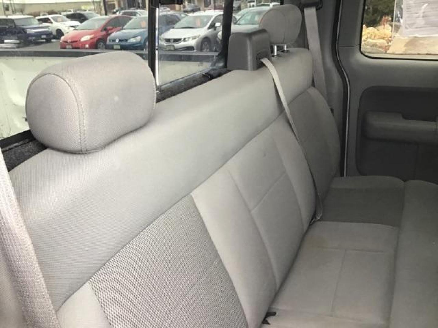 2006 WHITE /Med/Dark Flint Cloth Interior Ford F-150 XLT SuperCab 5.5-ft Box 4WD (1FTPX14V66N) with an 5.4L V8 SOHC 24V FFV engine, 4-Speed Automatic transmission, located at 1235 N Woodruff Ave., Idaho Falls, 83401, (208) 523-1053, 43.507172, -112.000488 - This 2006 Ford F150 XLT 4x4, has the 5.4L V8 motor. It has 150,000 miles. Comes with cloth seats, cruise control, AM/FM CD stereo, and power windows and locks. At Timberline Auto it is always easy to find a great deal on your next vehicle! Our experienced sales staff can help find the right vehicle - Photo#20