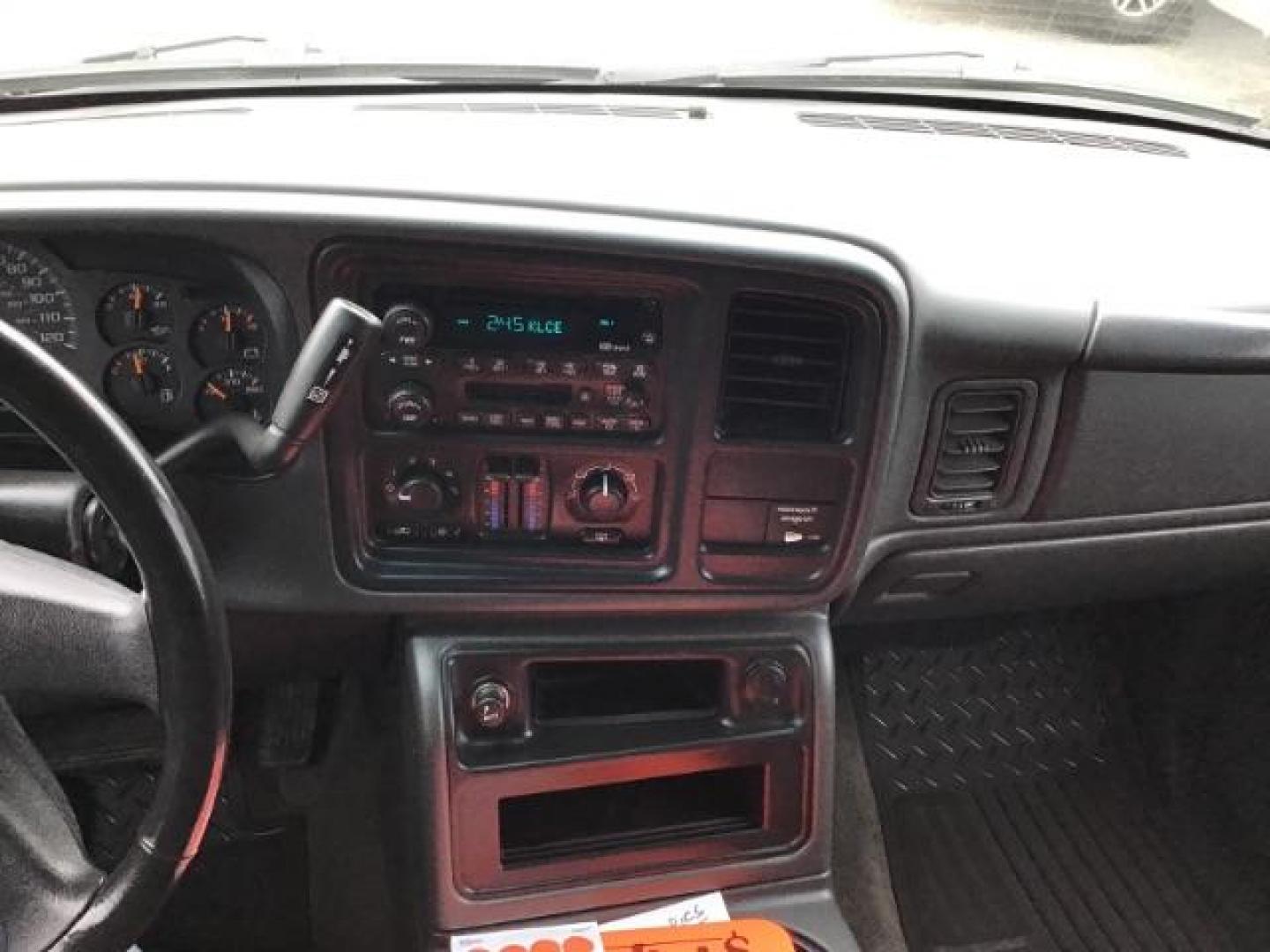 2003 Pewter Metallic /Dark Pewter Custom Cloth Interior GMC Sierra 2500HD SLE Ext. Cab Short Bed 4WD (1GTHK29G93E) with an 8.1L V8 OHV 16V engine, 4-Speed Automatic transmission, located at 1235 N Woodruff Ave., Idaho Falls, 83401, (208) 523-1053, 43.507172, -112.000488 - This 2003 GMC 2500 SLE 4x4, has the 8.1L V8 motor. It only has 80,000 miles. Comes with cloth interior, power windows power locks, cruise control, cruise control, and AM/FM CD stereo. At Timberline Auto it is always easy to find a great deal on your next vehicle! Our experienced sales staff can help - Photo#10