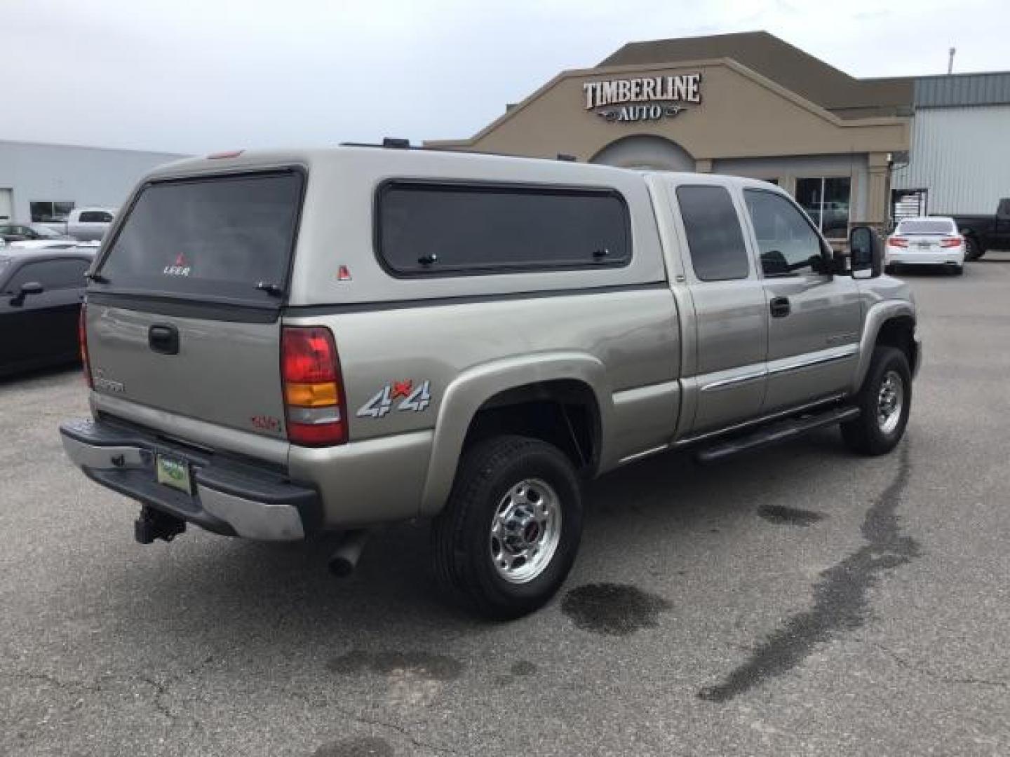 2003 Pewter Metallic /Dark Pewter Custom Cloth Interior GMC Sierra 2500HD SLE Ext. Cab Short Bed 4WD (1GTHK29G93E) with an 8.1L V8 OHV 16V engine, 4-Speed Automatic transmission, located at 1235 N Woodruff Ave., Idaho Falls, 83401, (208) 523-1053, 43.507172, -112.000488 - This 2003 GMC 2500 SLE 4x4, has the 8.1L V8 motor. It only has 80,000 miles. Comes with cloth interior, power windows power locks, cruise control, cruise control, and AM/FM CD stereo. At Timberline Auto it is always easy to find a great deal on your next vehicle! Our experienced sales staff can help - Photo#4