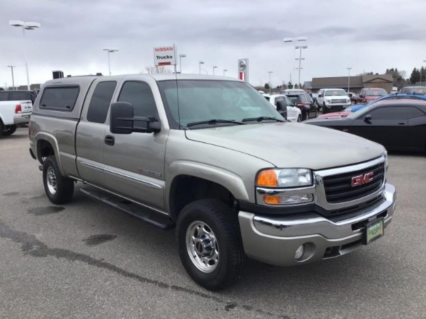 2003 Pewter Metallic /Dark Pewter Custom Cloth Interior GMC Sierra 2500HD SLE Ext. Cab Short Bed 4WD (1GTHK29G93E) with an 8.1L V8 OHV 16V engine, 4-Speed Automatic transmission, located at 1235 N Woodruff Ave., Idaho Falls, 83401, (208) 523-1053, 43.507172, -112.000488 - This 2003 GMC 2500 SLE 4x4, has the 8.1L V8 motor. It only has 80,000 miles. Comes with cloth interior, power windows power locks, cruise control, cruise control, and AM/FM CD stereo. At Timberline Auto it is always easy to find a great deal on your next vehicle! Our experienced sales staff can help - Photo#6