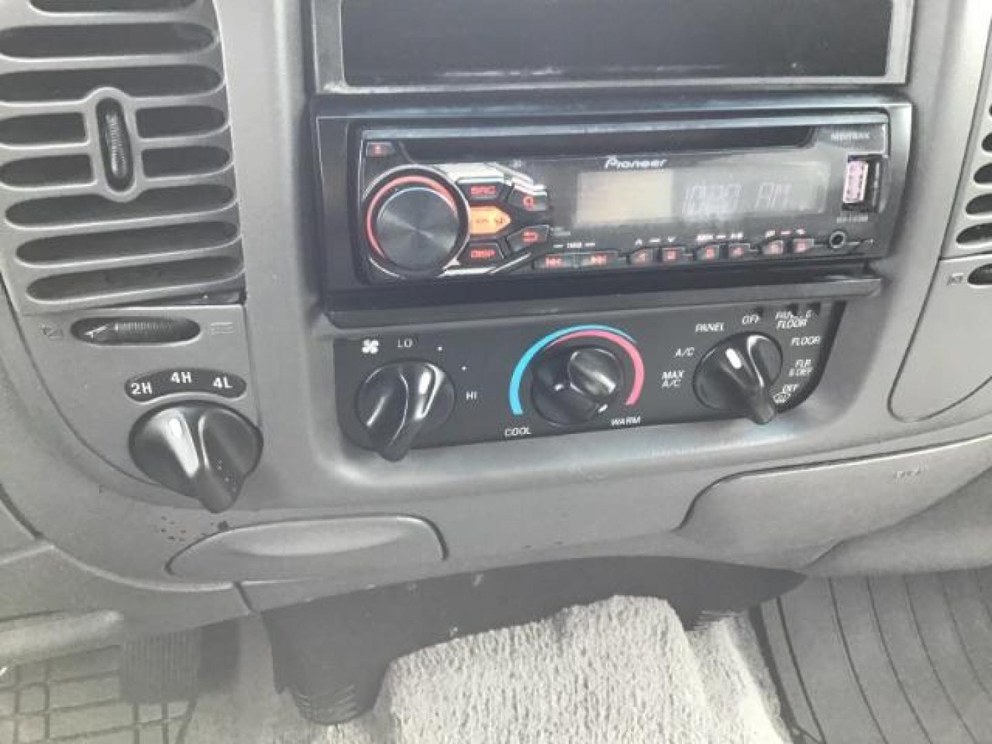 2002 Oxford White /Medium Graphite Cloth Interior Ford F-150 XLT SuperCrew Short Bed 4WD (1FTRW08L02K) with an 5.4L V8 SOHC 16V engine, 4-Speed Automatic transmission, located at 1235 N Woodruff Ave., Idaho Falls, 83401, (208) 523-1053, 43.507172, -112.000488 - This 2002 Ford F150 4x4 XLT, has 151,000 miles. Comes with cloth interior, cruise control, power drivers seat, AM/FM CD stereo, and power windows. At Timberline Auto it is always easy to find a great deal on your next vehicle! Our experienced sales staff can help find the right vehicle will fit your - Photo#11