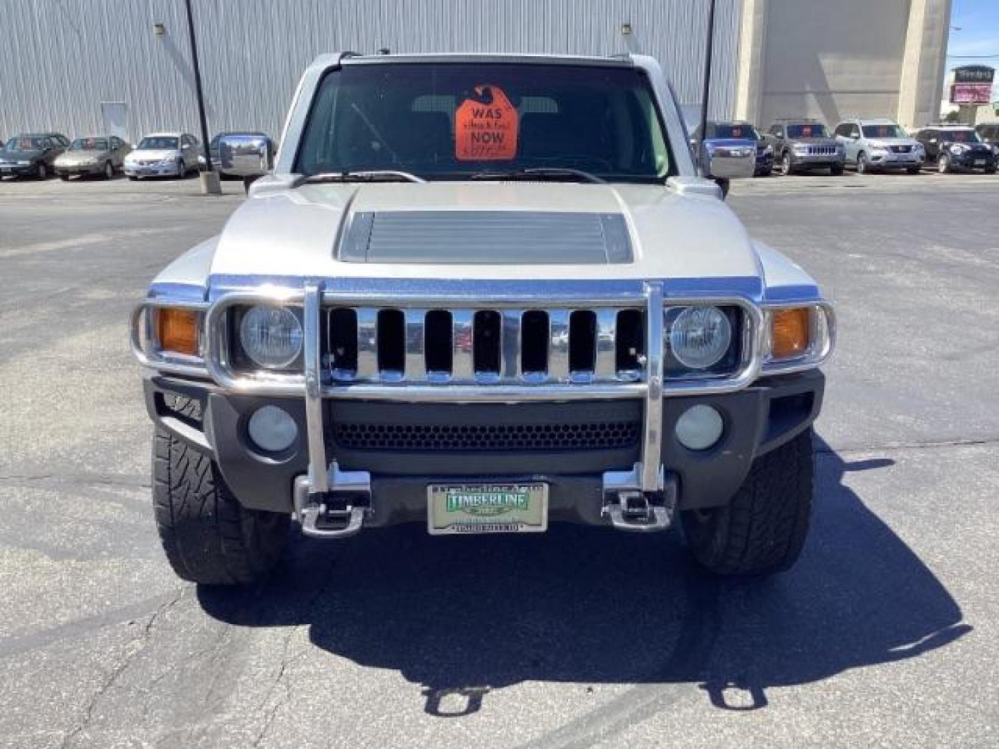 2006 Boulder Gray Metallic /Ebony Leather Interior Hummer H3 Sport Utility (5GTDN136268) with an 3.5L L5 DOHC 20V engine, 4-Speed Automatic transmission, located at 1235 N Woodruff Ave., Idaho Falls, 83401, (208) 523-1053, 43.507172, -112.000488 - The 2006 Hummer H3 was part of the Hummer lineup known for its rugged design and off-road capabilities. Here are some of its key features: Exterior Design: The H3 retained the iconic boxy design of the Hummer brand, with a rugged and aggressive appearance. It featured a wide stance and prominent wh - Photo#7