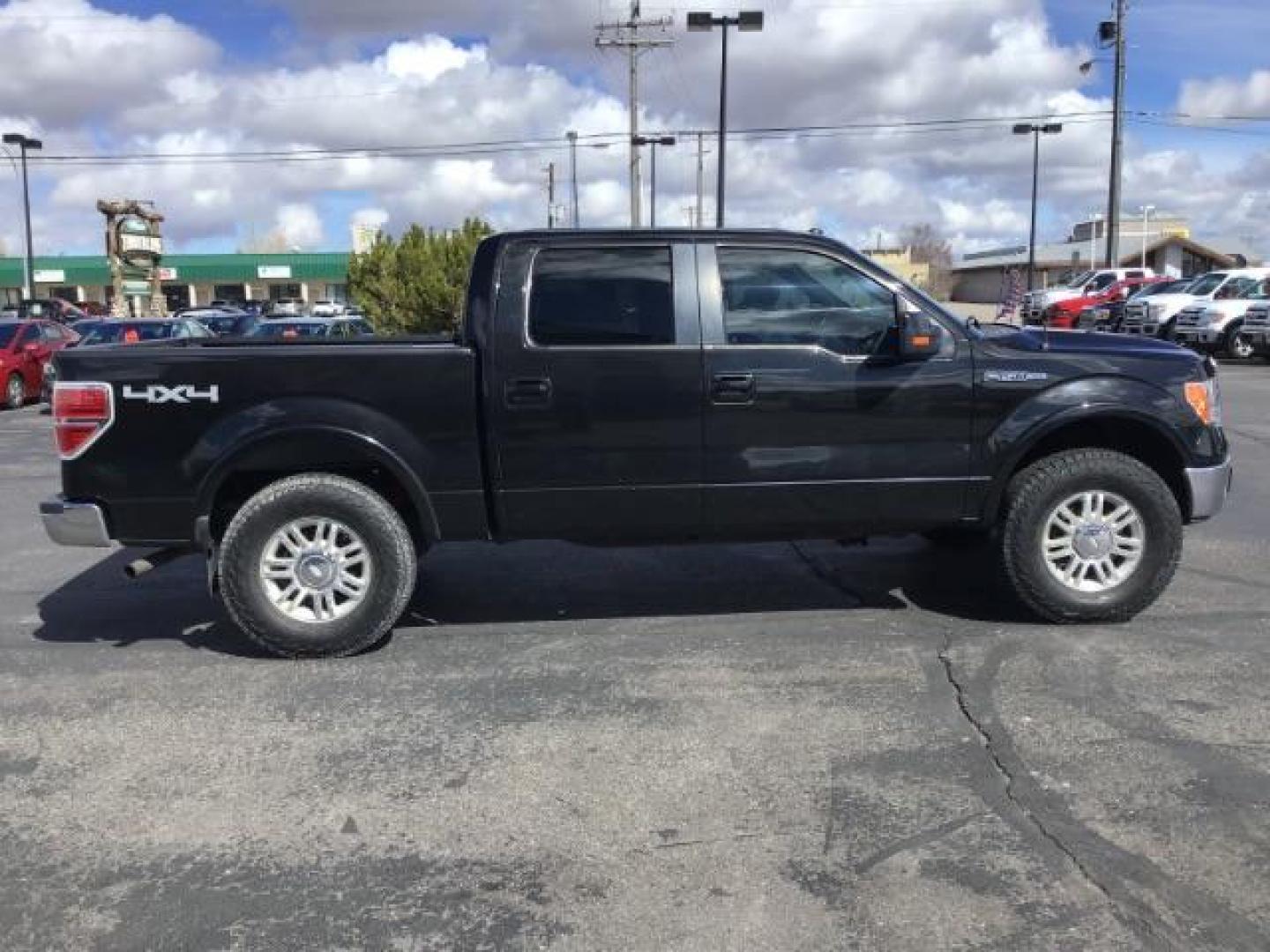 2010 BLACK /Medium Stone Leather Interior Ford F-150 Lariat SuperCrew 5.5-ft. Bed 4WD (1FTFW1EV2AK) with an 5.4L V8 SOHC 24V FFV engine, 4-Speed Automatic transmission, located at 1235 N Woodruff Ave., Idaho Falls, 83401, (208) 523-1053, 43.507172, -112.000488 - Photo#5