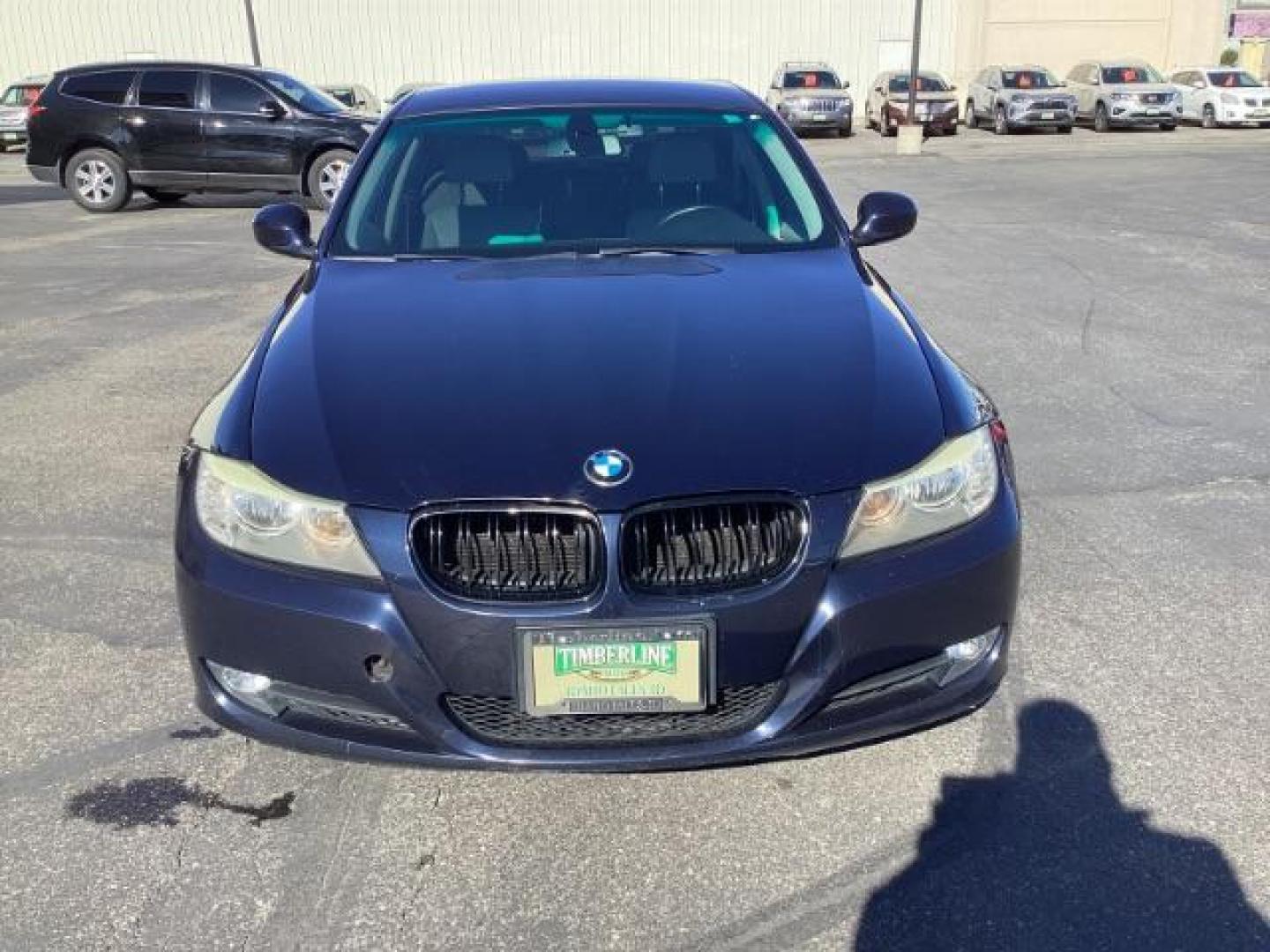 2010 BLUE /Black Leather Interior BMW 3-Series 328i (WBAPH5C54AA) with an 3.0L L6 DOHC 24V engine, 6-Speed Automatic transmission, located at 1235 N Woodruff Ave., Idaho Falls, 83401, (208) 523-1053, 43.507172, -112.000488 - The 2010 BMW 328i, a part of the BMW 3 Series lineup, typically comes with a range of standard and optional features that emphasize performance, luxury, and technology. Here are some of the key features you might find on a 2010 BMW 328i: 3.0-liter Inline-6 Engine: The 328i is powered by a 3.0-liter - Photo#7