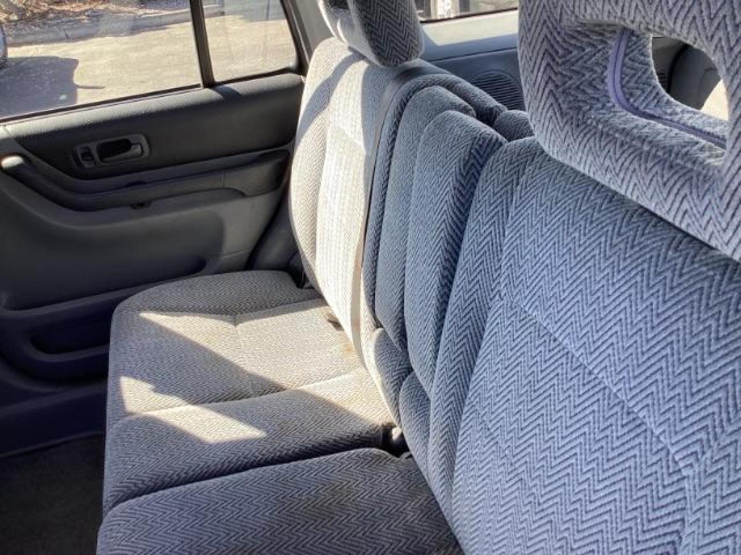 1997 BLUE /CLOTH Honda CR-V Base (JHLRD185XVC) with an 2.0L L4 DOHC 16V engine, 4-Speed Automatic transmission, located at 1235 N Woodruff Ave., Idaho Falls, 83401, (208) 523-1053, 43.507172, -112.000488 - The 1997 Honda CR-V Base model came with a range of standard features for its time. Here are some of the key features: Engine: The 1997 CR-V Base model was equipped with a 2.0-liter inline-four engine, producing around 126 horsepower and 133 lb-ft of torque. Transmission: Most CR-V Base models cam - Photo#15