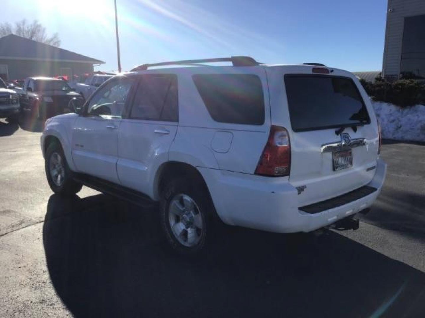 2007 Toyota 4Runner NA (JTEBU14R470) , located at 1235 N Woodruff Ave., Idaho Falls, 83401, (208) 523-1053, 43.507172, -112.000488 - This 2007 Toyota 4Runner SR5 4x4, has 195,000 miles. Come with cloth interior, AM/FM CD stereo, cruise control, power windows and locks, and 3rd row seating. At Timberline Auto it is always easy to find a great deal on your next vehicle! Our experienced sales staff can help find the right vehicle wi - Photo#2