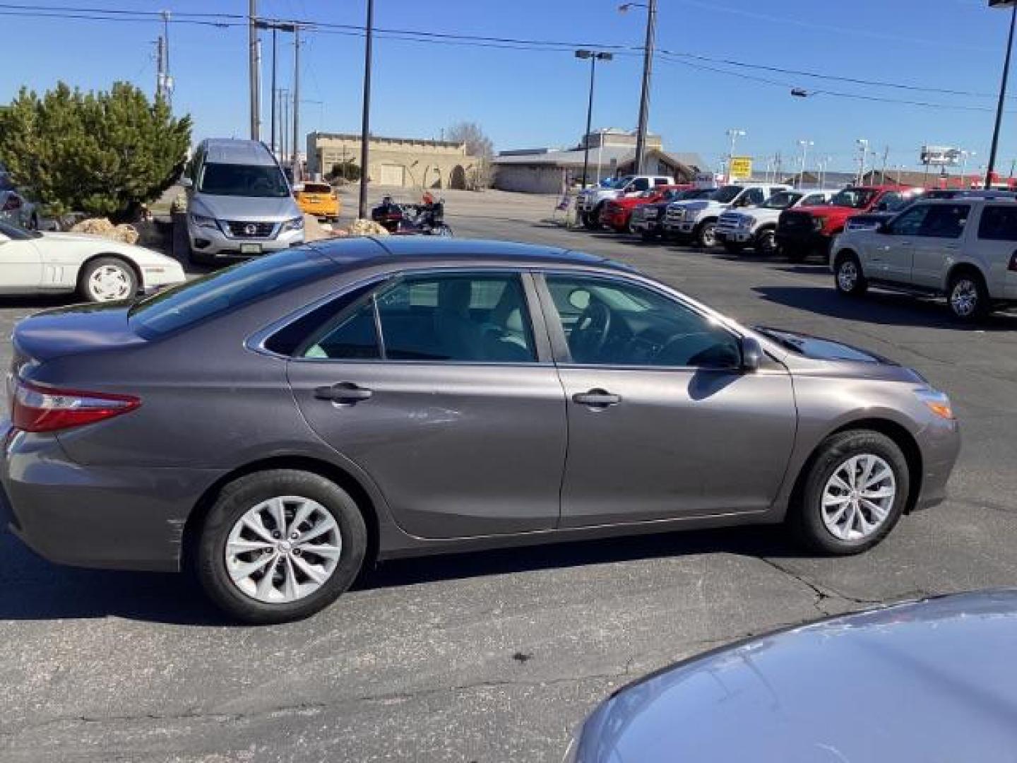 2016 Celestial Silver Metallic /Ash, cloth Toyota Camry LE (4T4BF1FK4GR) with an 2.5L L4 DOHC 16V engine, 6-Speed Automatic transmission, located at 1235 N Woodruff Ave., Idaho Falls, 83401, (208) 523-1053, 43.507172, -112.000488 - The 2016 Toyota Camry LE is a mid-level trim of the popular sedan, offering a blend of comfort, reliability, and efficiency. Here are some of the notable features you might find on the 2016 Toyota Camry LE: 2.5-Liter Four-Cylinder Engine: The Camry LE typically comes equipped with a 2.5-liter four- - Photo#5