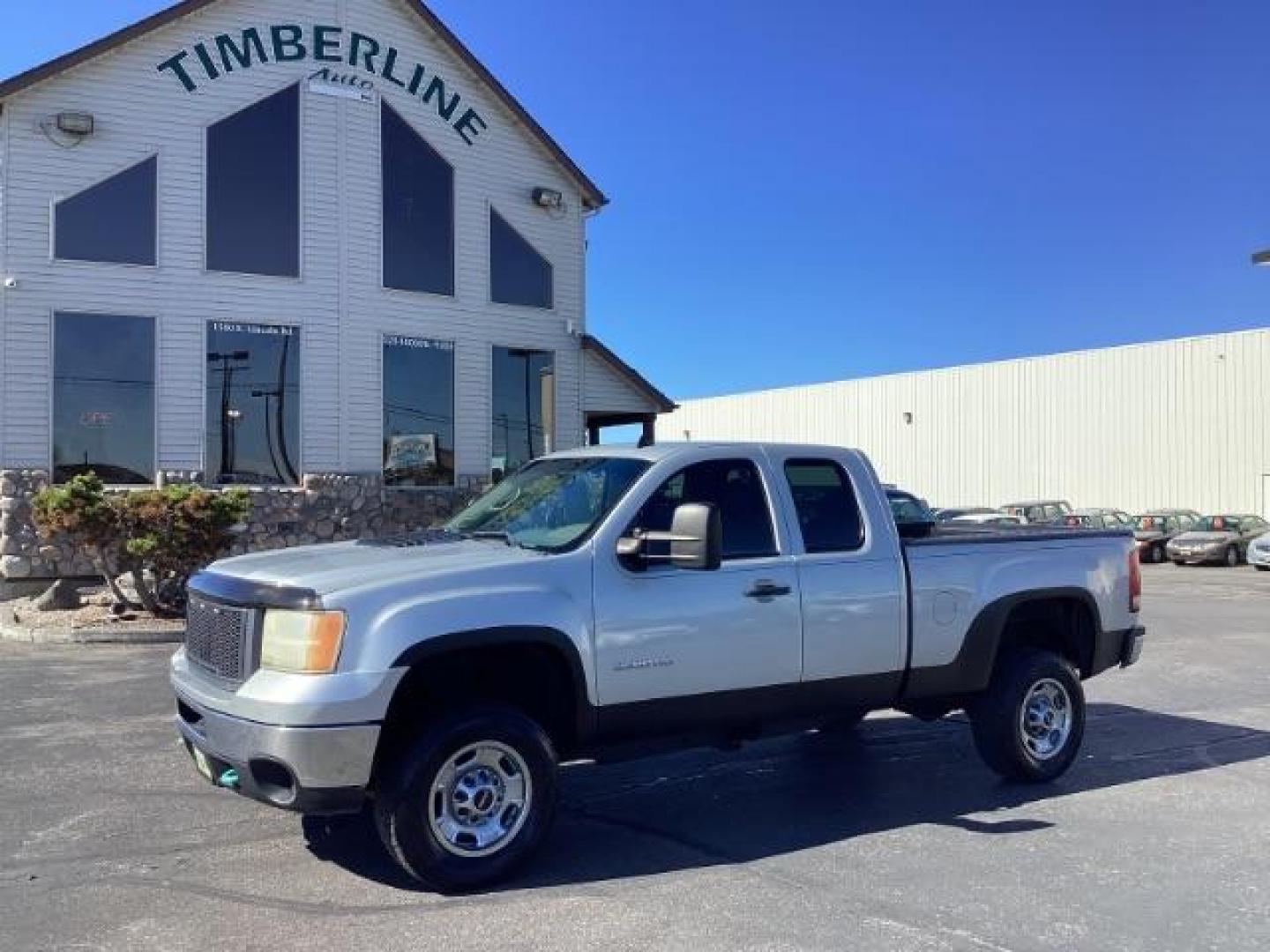 2011 Midnight Blue Metallic /Dark Titanium Vinyl Interior GMC Sierra 2500HD Work Truck Ext. Cab 4WD (1GT22ZCG1BZ) with an 6.0L V8 OHV 16V FFV engine, 6-Speed Automatic transmission, located at 1235 N Woodruff Ave., Idaho Falls, 83401, (208) 523-1053, 43.507172, -112.000488 - The 2011 GMC Sierra 2500 Work Truck was designed to offer robust performance and functionality for commercial and work-related tasks. Here are the key features typically found on this model: Engine Options: The 2011 Sierra 2500 Work Truck was available with several engine options, including: 6.0-l - Photo#0