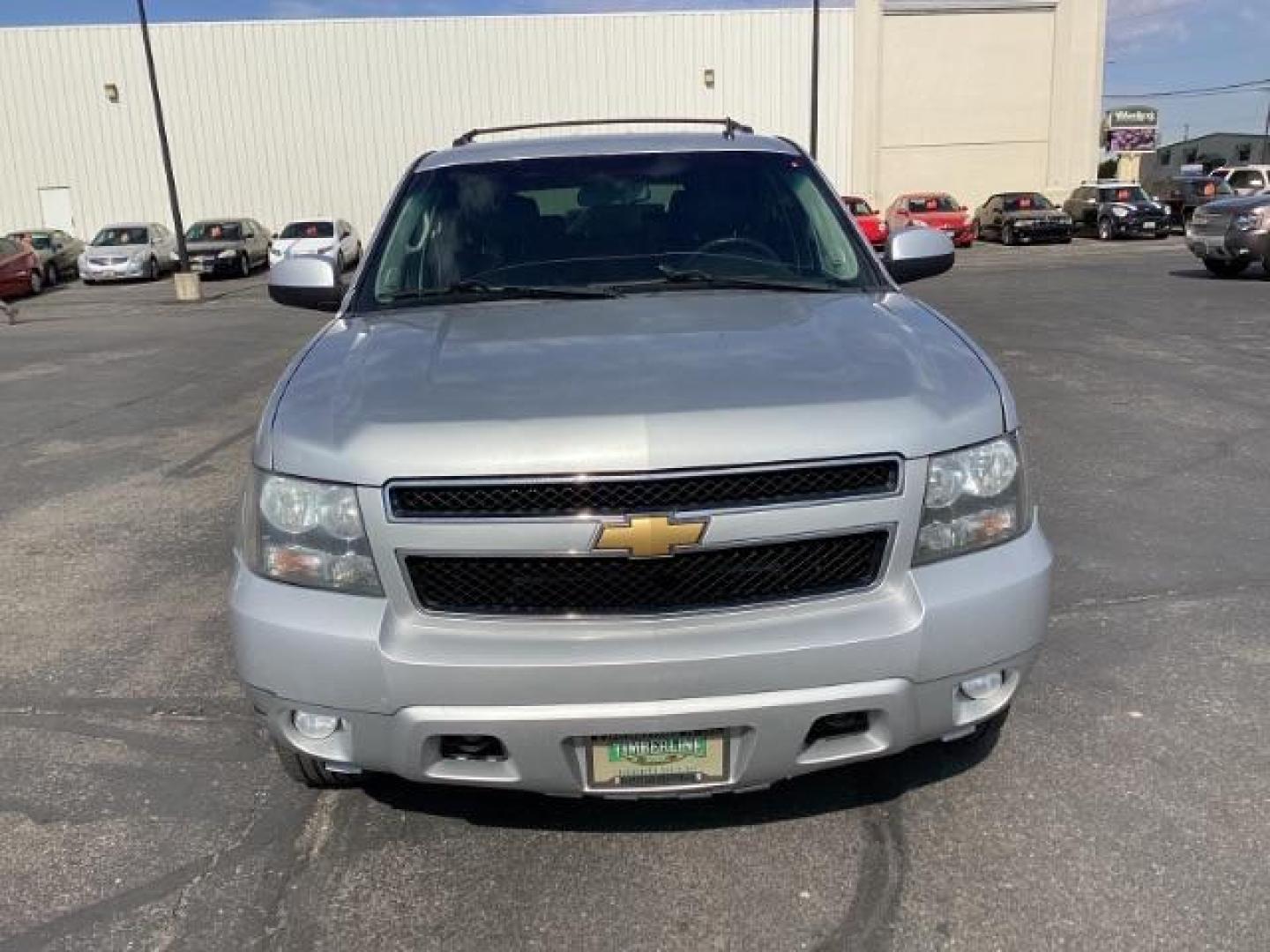 2012 SILVER Chevrolet Tahoe LT 4WD (1GNSKBE00CR) with an 5.3L V8 OHV 16V FFV engine, 6-Speed Automatic transmission, located at 1235 N Woodruff Ave., Idaho Falls, 83401, (208) 523-1053, 43.507172, -112.000488 - The 2012 Chevrolet Tahoe LT trim typically offers a range of features aimed at providing comfort, convenience, and versatility. Here are some key features you can typically find in the 2012 Chevrolet Tahoe LT: Engine: The 2012 Tahoe LT typically comes equipped with a powerful 5.3-liter V8 engine, p - Photo#8