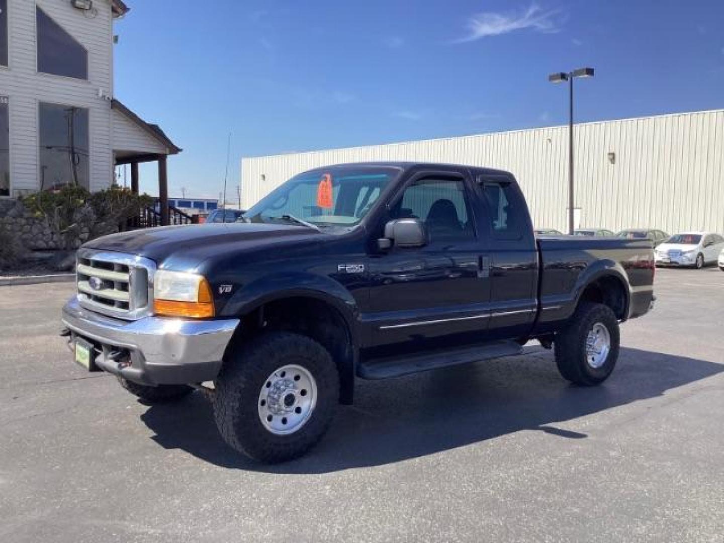 1999 BLUE Ford F-250 SD NA (1FTNX21L1XE) , located at 1235 N Woodruff Ave., Idaho Falls, 83401, (208) 523-1053, 43.507172, -112.000488 - The 1999 Ford F-250 XL with a manual transmission typically offers a range of features suitable for both work and everyday use. Here are some key features you can typically find in the 1999 Ford F-250 XL: Engine Options: The 1999 F-250 XL usually offers a choice of engine options: 5.4-liter V8 eng - Photo#0