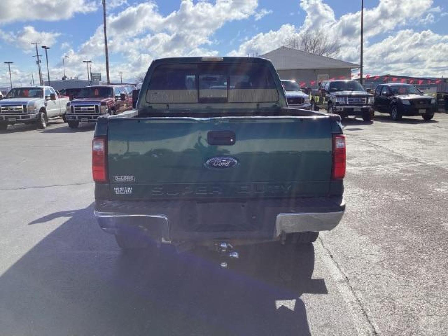 2008 GREEN Ford F-250 SD XLT (1FTSW21R48E) with an 6.4l engine, AUTO transmission, located at 1235 N Woodruff Ave., Idaho Falls, 83401, (208) 523-1053, 43.507172, -112.000488 - The 2008 Ford F-250 XLT with the 6.4L engine was a part of the Super Duty lineup, known for its robust performance and capabilities. Here are some of the key features you might find on the 2008 Ford F-250 XLT 6.4L: 6.4L Power Stroke Diesel Engine: The 2008 F-250 XLT is typically equipped with a 6.4- - Photo#3