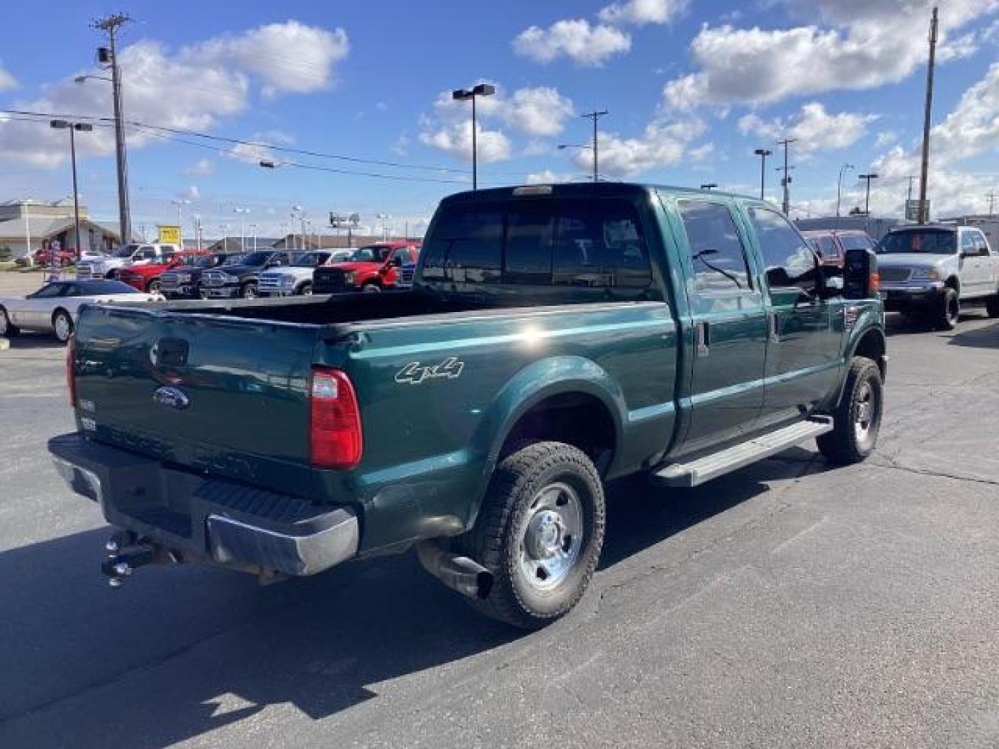 2008 GREEN Ford F-250 SD XLT (1FTSW21R48E) with an 6.4l engine, AUTO transmission, located at 1235 N Woodruff Ave., Idaho Falls, 83401, (208) 523-1053, 43.507172, -112.000488 - The 2008 Ford F-250 XLT with the 6.4L engine was a part of the Super Duty lineup, known for its robust performance and capabilities. Here are some of the key features you might find on the 2008 Ford F-250 XLT 6.4L: 6.4L Power Stroke Diesel Engine: The 2008 F-250 XLT is typically equipped with a 6.4- - Photo#4