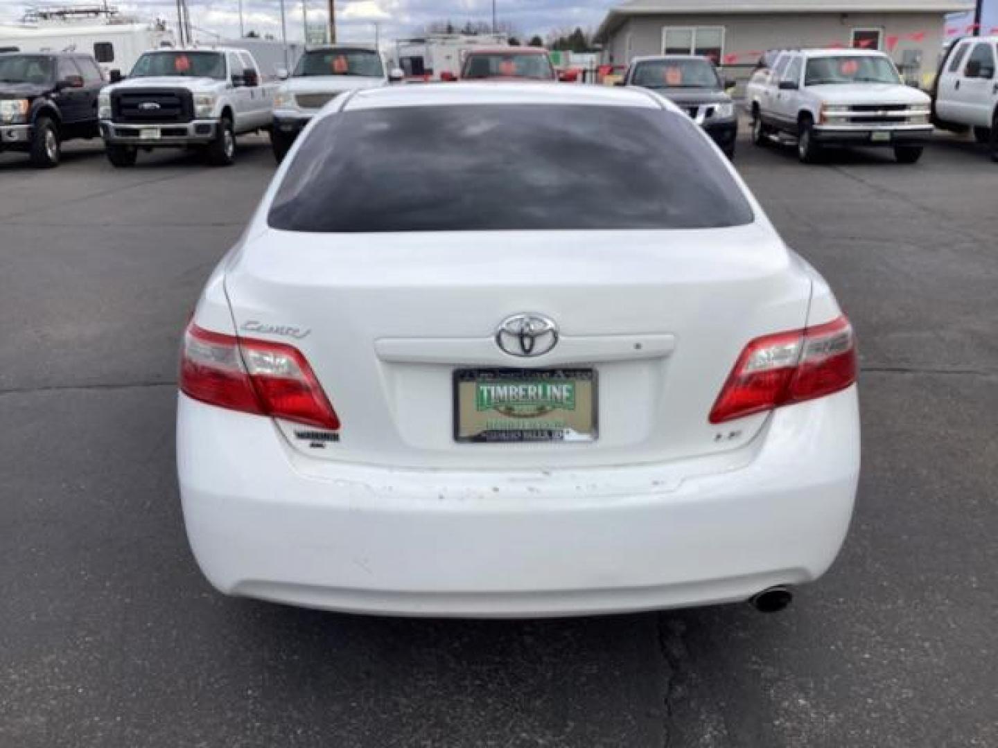 2008 Super White /Ash Cloth Interior Toyota Camry LE 5-Spd AT (4T4BE46K48R) with an 2.4L L4 DOHC 16V engine, 5-Speed Automatic transmission, located at 1235 N Woodruff Ave., Idaho Falls, 83401, (208) 523-1053, 43.507172, -112.000488 - The 2008 Toyota Camry LE is a midsize sedan known for its reliability, comfort, and practicality. Here are the key features you might find on the 2008 Toyota Camry LE: Engine: Typically equipped with a 2.4-liter inline-four engine producing around 158 horsepower and 161 lb-ft of torque, paired with - Photo#3