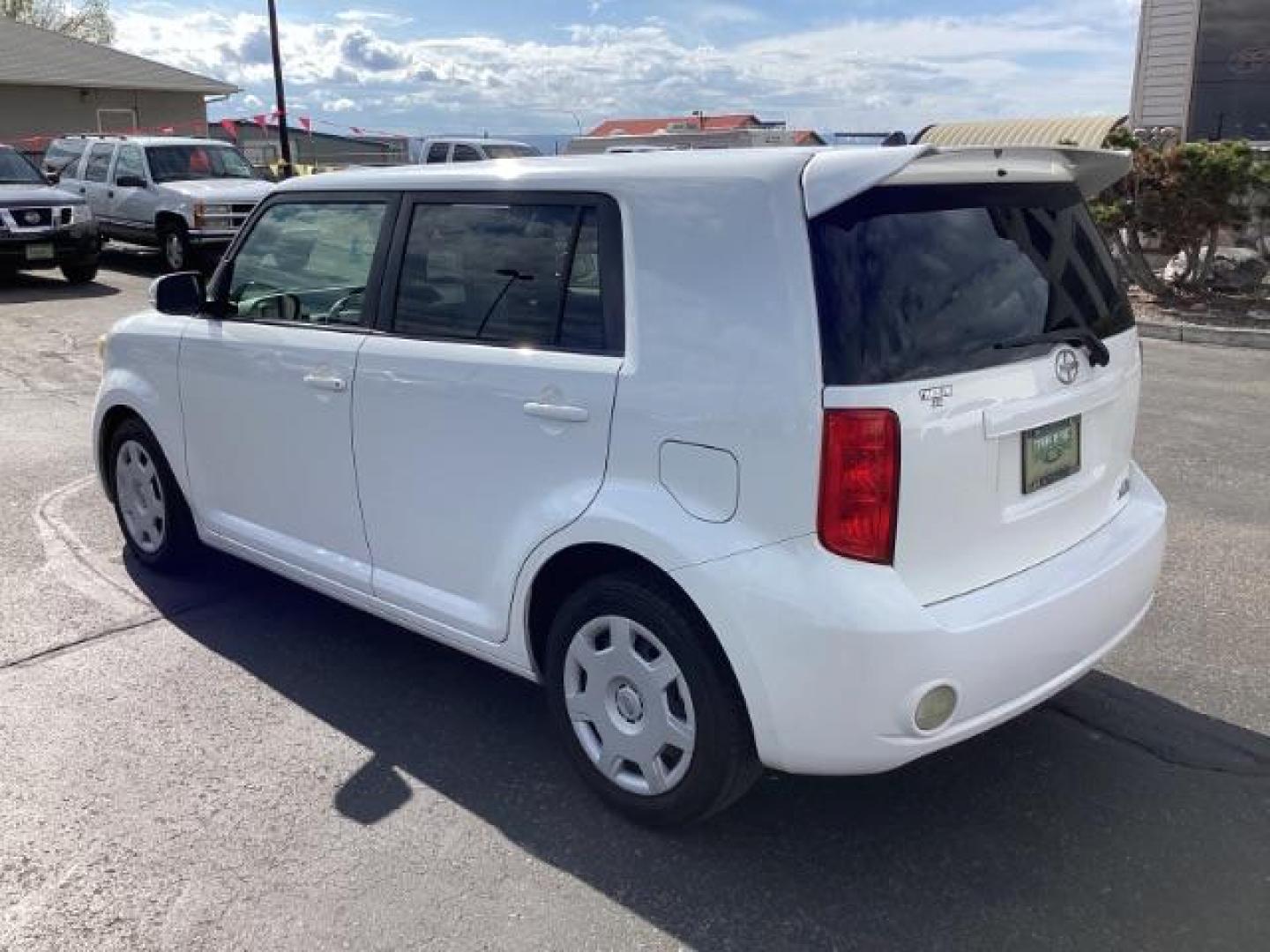 2008 Super White Scion xB Wagon (JTLKE50E981) with an 2.4L L4 DOHC 16V engine, located at 1235 N Woodruff Ave., Idaho Falls, 83401, (208) 523-1053, 43.507172, -112.000488 - Photo#2