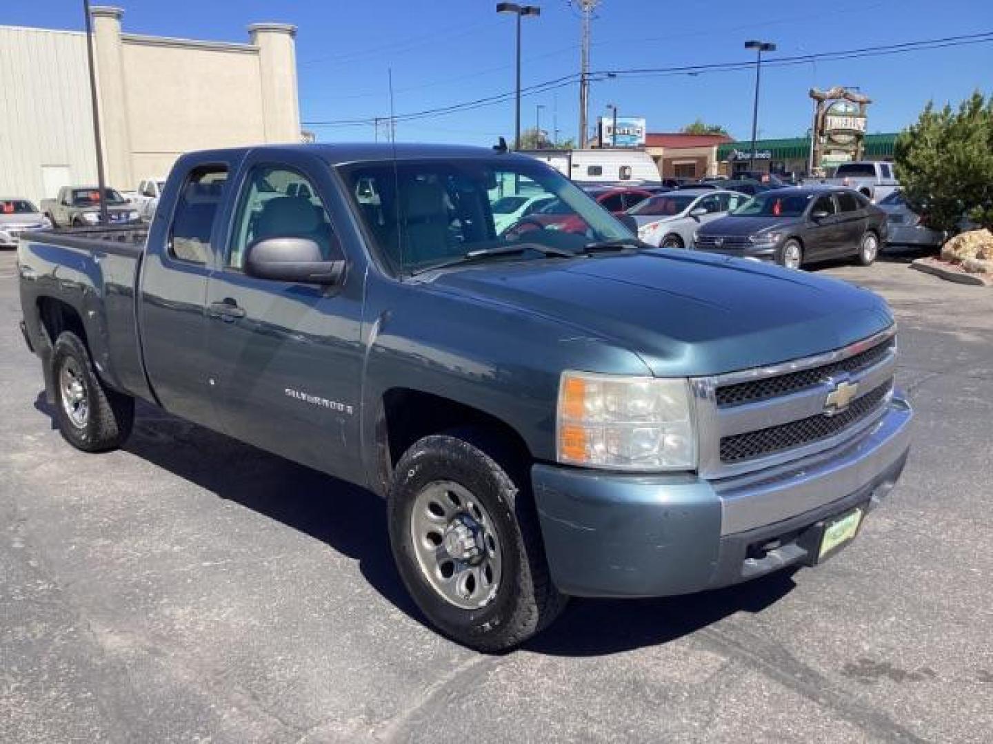 2007 Chevrolet Silverado 1500 LT1 Ext. Cab Long Box 4WD (1GCEK19J17Z) with an 5.3L V8 OHV 16V engine, 4-Speed Automatic transmission, located at 1235 N Woodruff Ave., Idaho Falls, 83401, (208) 523-1053, 43.507172, -112.000488 - The 2007 Chevrolet Silverado 1500 Extended Cab 4x4 LT1 typically comes with a range of features, although exact specifications can vary based on trim level, optional packages, and individual customization. Here are some of the common features you might find on this model: Engine: It might be equipp - Photo#5