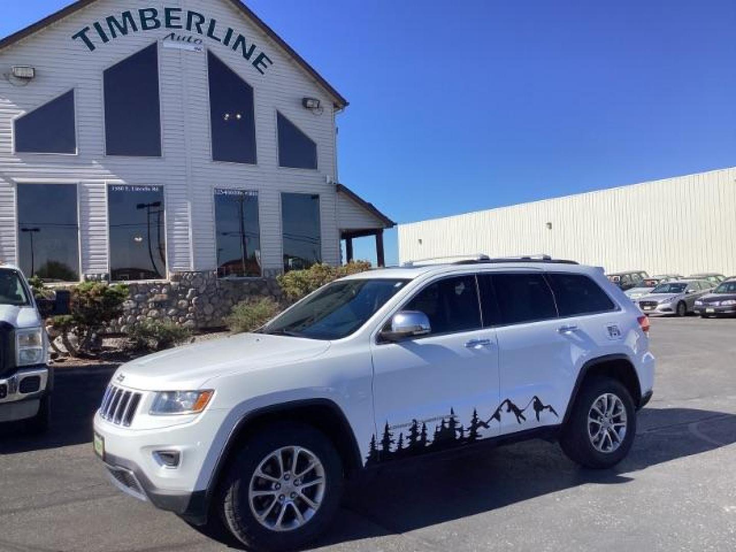 2015 Jeep Grand Cherokee Limited 4WD (1C4RJFBG0FC) with an 3.6L V6 DOHC 24V engine, 8-Speed Automatic transmission, located at 1235 N Woodruff Ave., Idaho Falls, 83401, (208) 523-1053, 43.507172, -112.000488 - Here are the features commonly found on the 2015 Jeep Grand Cherokee Limited: Engine Options: The 2015 Jeep Grand Cherokee Limited typically offered a choice of engines: 3.6-liter V6 engine, producing around 290 horsepower and 260 lb-ft of torque. Transmission: Most models came with an 8-speed au - Photo#0