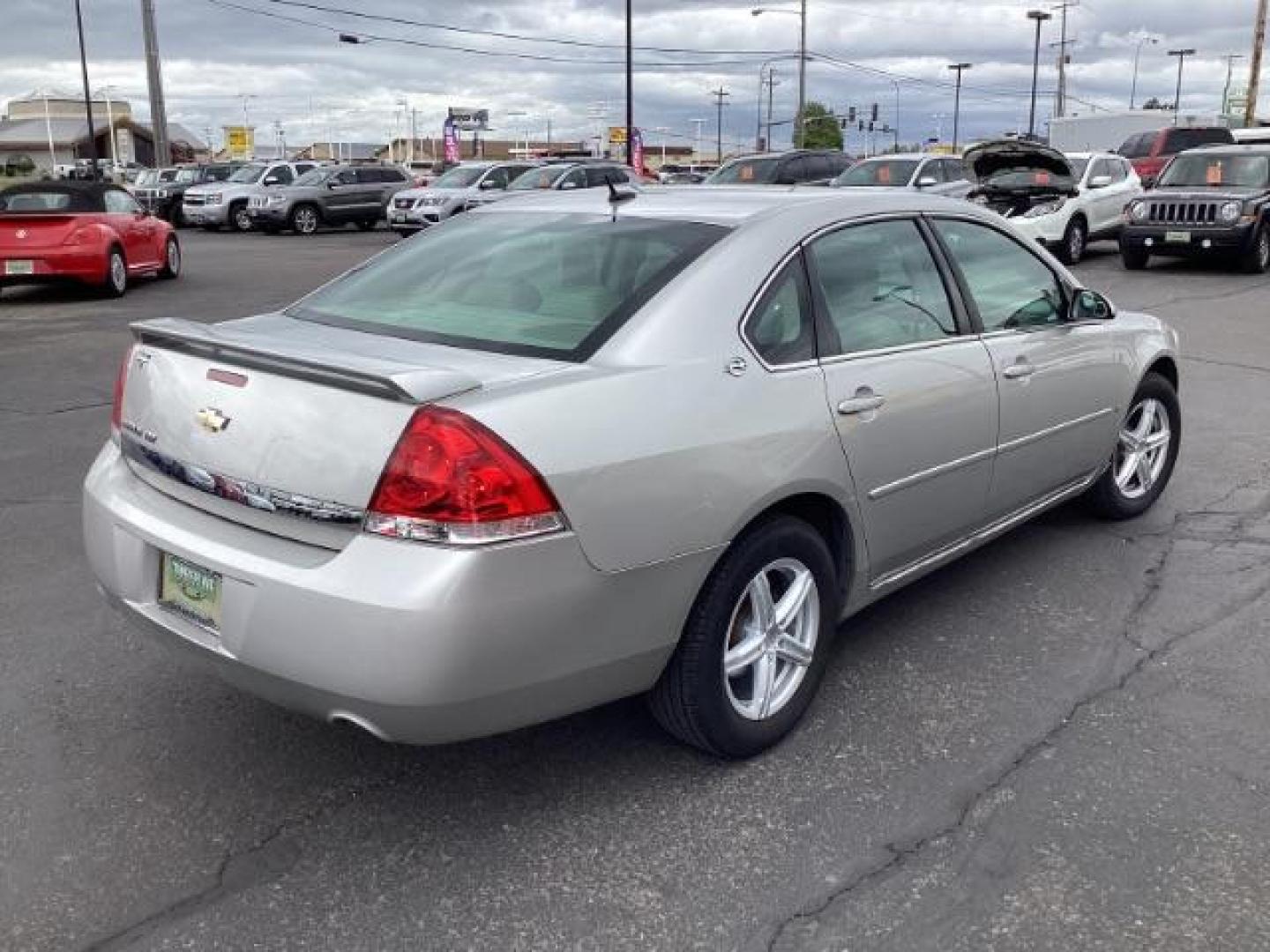 2006 Chevrolet Impala LTZ (2G1WU581669) with an 3.9L V6 OHV 12V engine, 4-Speed Automatic transmission, located at 1235 N Woodruff Ave., Idaho Falls, 83401, (208) 523-1053, 43.507172, -112.000488 - The 2006 Chevrolet Impala LTZ came with a range of features typical of its trim level, focusing on comfort, convenience, and performance. Some of the key features included: Engine: The Impala LTZ typically came equipped with a more powerful engine compared to lower trims. In 2006, this was often a - Photo#4