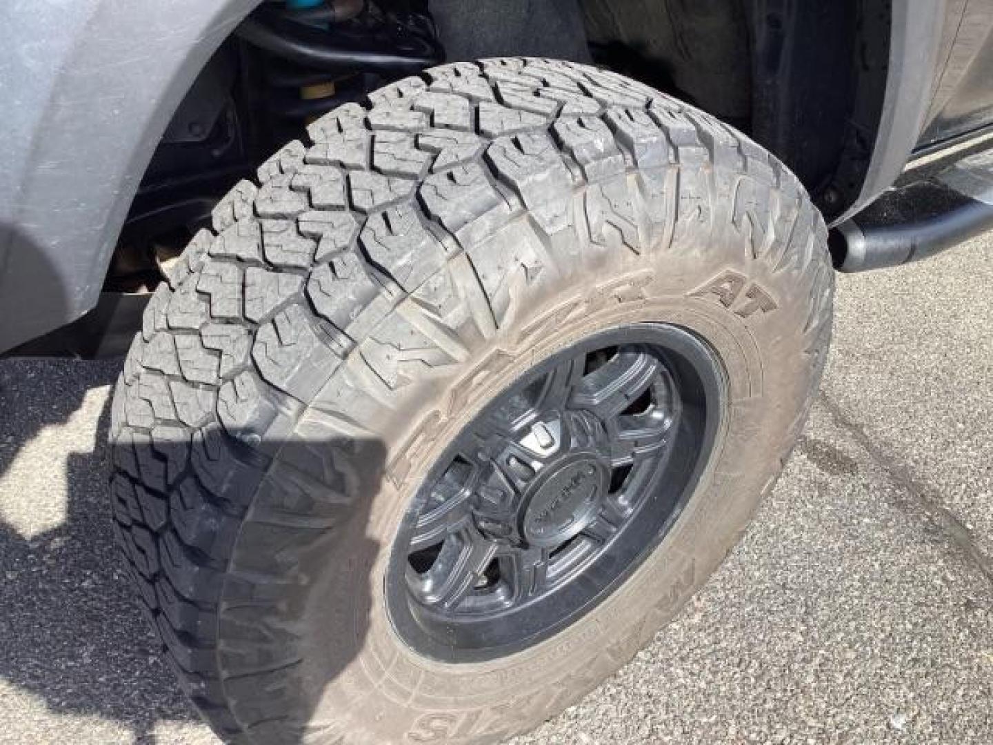 2019 Midnight Black Metallic /Cement Gray, cloth Toyota Tacoma SR5 Double Cab Super Long Bed V6 6AT 4WD (3TMDZ5BN7KM) with an 3.5L V6 DOHC 24V engine, 6-Speed Automatic transmission, located at 1235 N Woodruff Ave., Idaho Falls, 83401, (208) 523-1053, 43.507172, -112.000488 - Photo#8