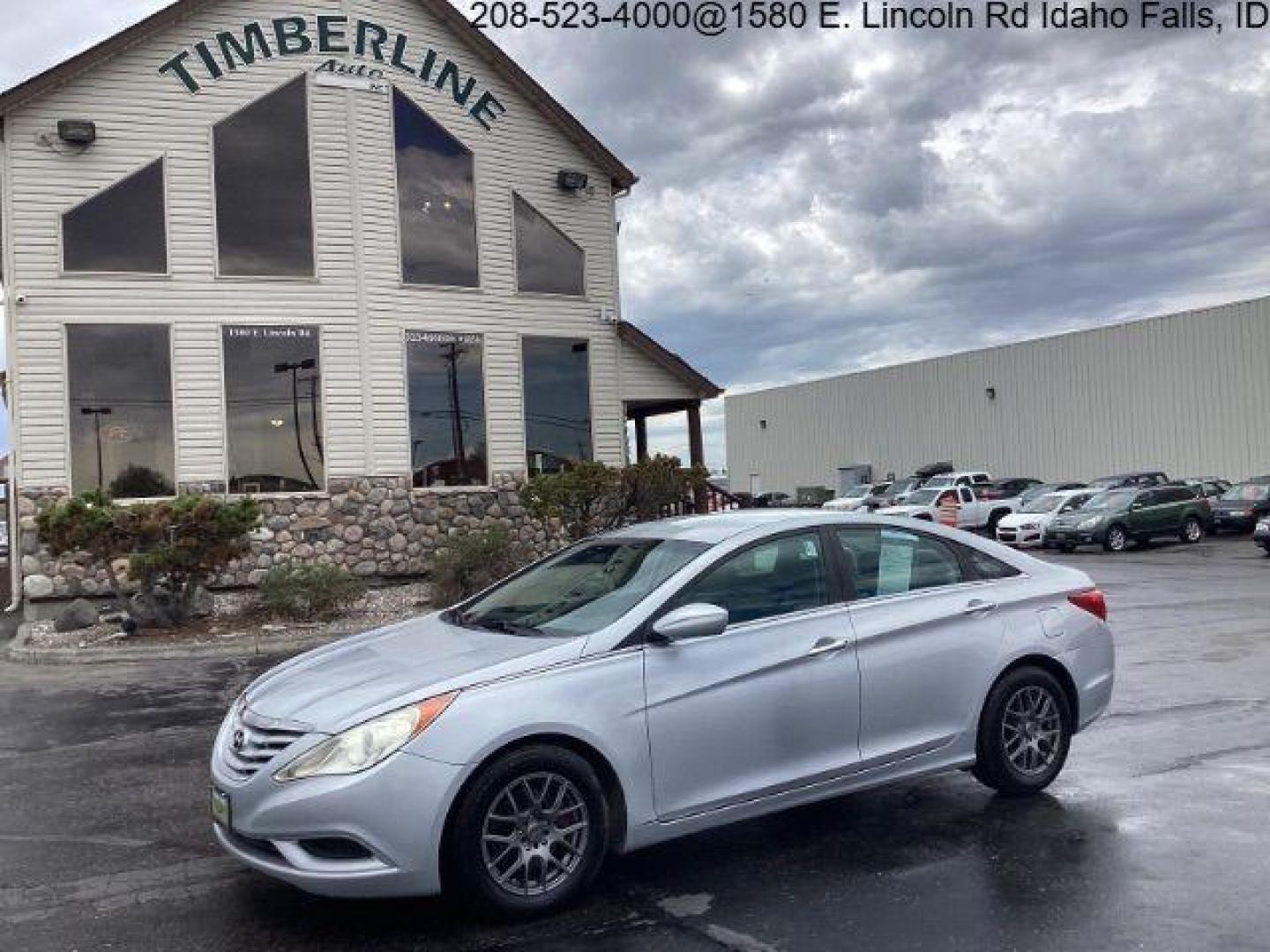 2011 Radiant Silver Metallic Hyundai Sonata GLS Auto (5NPEB4AC1BH) with an 2.4L L4 DOHC 16V engine, 6-Speed Automatic transmission, located at 1235 N Woodruff Ave., Idaho Falls, 83401, (208) 523-1053, 43.507172, -112.000488 - The 2011 Hyundai Sonata GLS was known for offering a range of features, both standard and optional, to enhance comfort, convenience, and safety. Here's a list of typical features found on the 2011 Hyundai Sonata GLS: Engine: The Sonata GLS was typically equipped with a 2.4-liter inline-four-cylinde - Photo#0