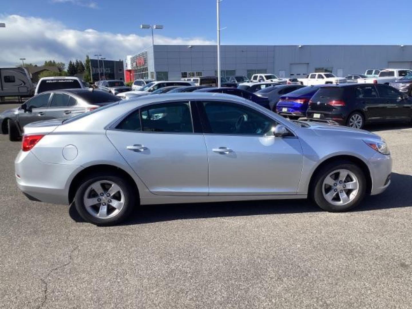 2016 Chevrolet Malibu Limited 1LT (1G11C5SA0GF) with an 2.5L L4 DOHC 16V engine, 6-Speed Automatic transmission, located at 1235 N Woodruff Ave., Idaho Falls, 83401, (208) 523-1053, 43.507172, -112.000488 - Photo#5