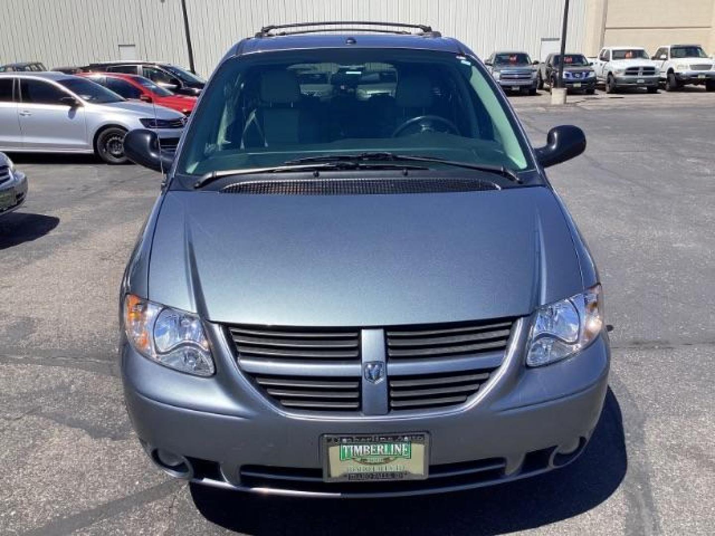 2007 Magnesium Pearl Dodge Grand Caravan SXT (2D4GP44LX7R) with an 3.8L V6 OHV 12V engine, 4-Speed Automatic transmission, located at 1235 N Woodruff Ave., Idaho Falls, 83401, (208) 523-1053, 43.507172, -112.000488 - The 2007 Dodge Caravan SXT is a versatile minivan that provides a comfortable ride, ample interior space, and a variety of features suited for family use. Here are the key features of the 2007 Dodge Caravan SXT: Engine and Performance Engine: 3.8-liter V6 Horsepower: 200 hp @ 5,200 rpm Torque: 235 - Photo#7