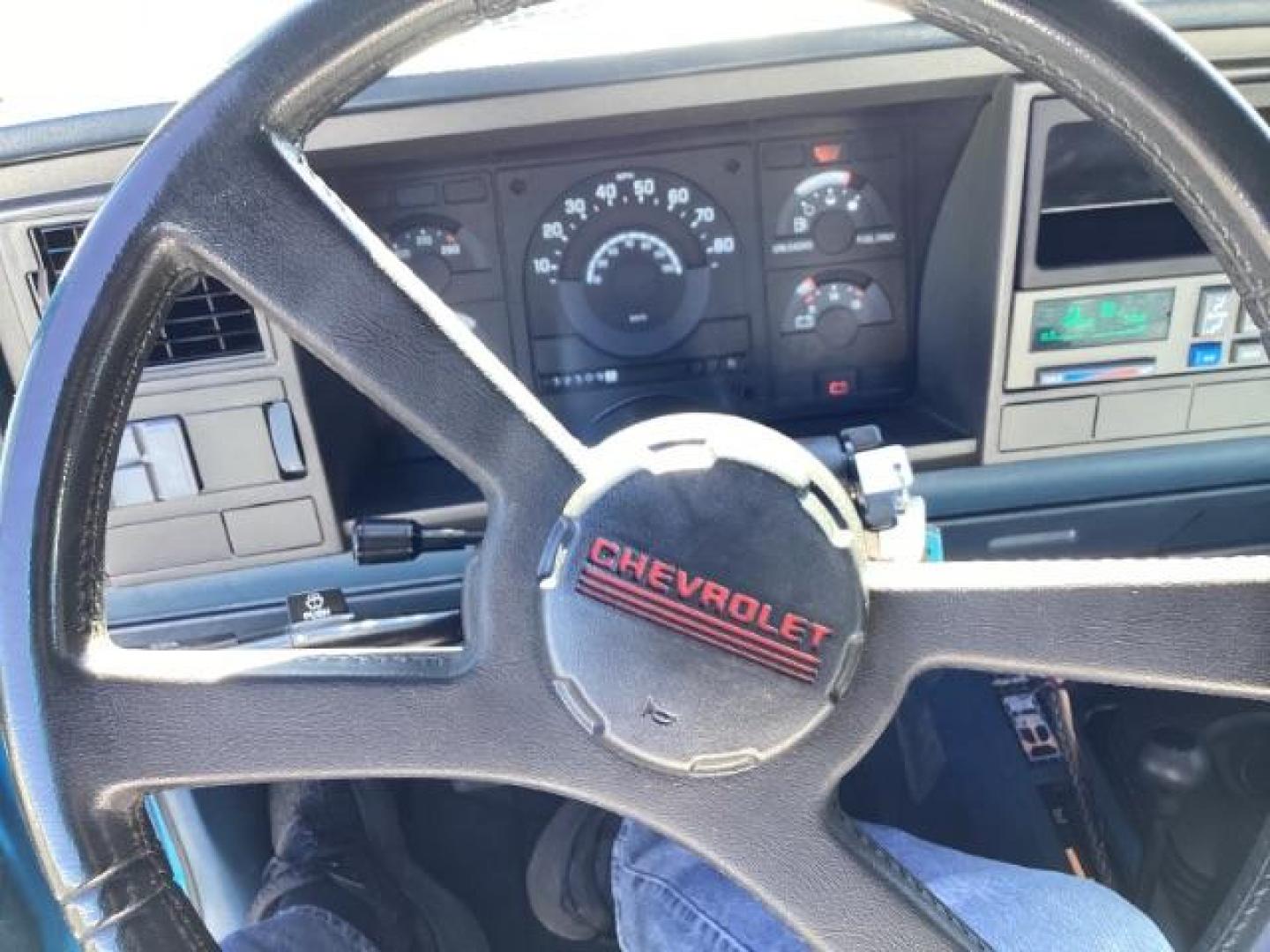 1991 Chevrolet C/K 1500 Ext. Cab 6.5-ft. Bed 4WD (2GCEK19Z1M1) with an 4.3L V6 OHV 12V engine, 4-Speed Automatic transmission, located at 1235 N Woodruff Ave., Idaho Falls, 83401, (208) 523-1053, 43.507172, -112.000488 - The 1991 Chevrolet 1500 4x4 with a manual transmission offered a robust and capable driving experience. Here are the key features commonly found on this model: Manual Transmission: The manual transmission option typically included a 5-speed manual gearbox, providing drivers with direct control over - Photo#12