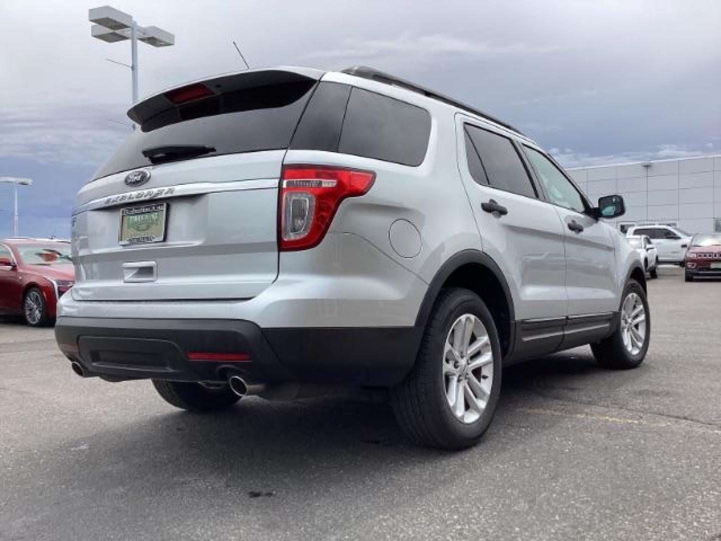 2015 Ingot Silver Metallic /Medium Light Stone, cloth Ford Explorer Base FWD (1FM5K7B88FG) with an 3.5L V6 DOHC 24V engine, 6-Speed Automatic transmission, located at 1235 N Woodruff Ave., Idaho Falls, 83401, (208) 523-1053, 43.507172, -112.000488 - Photo#5