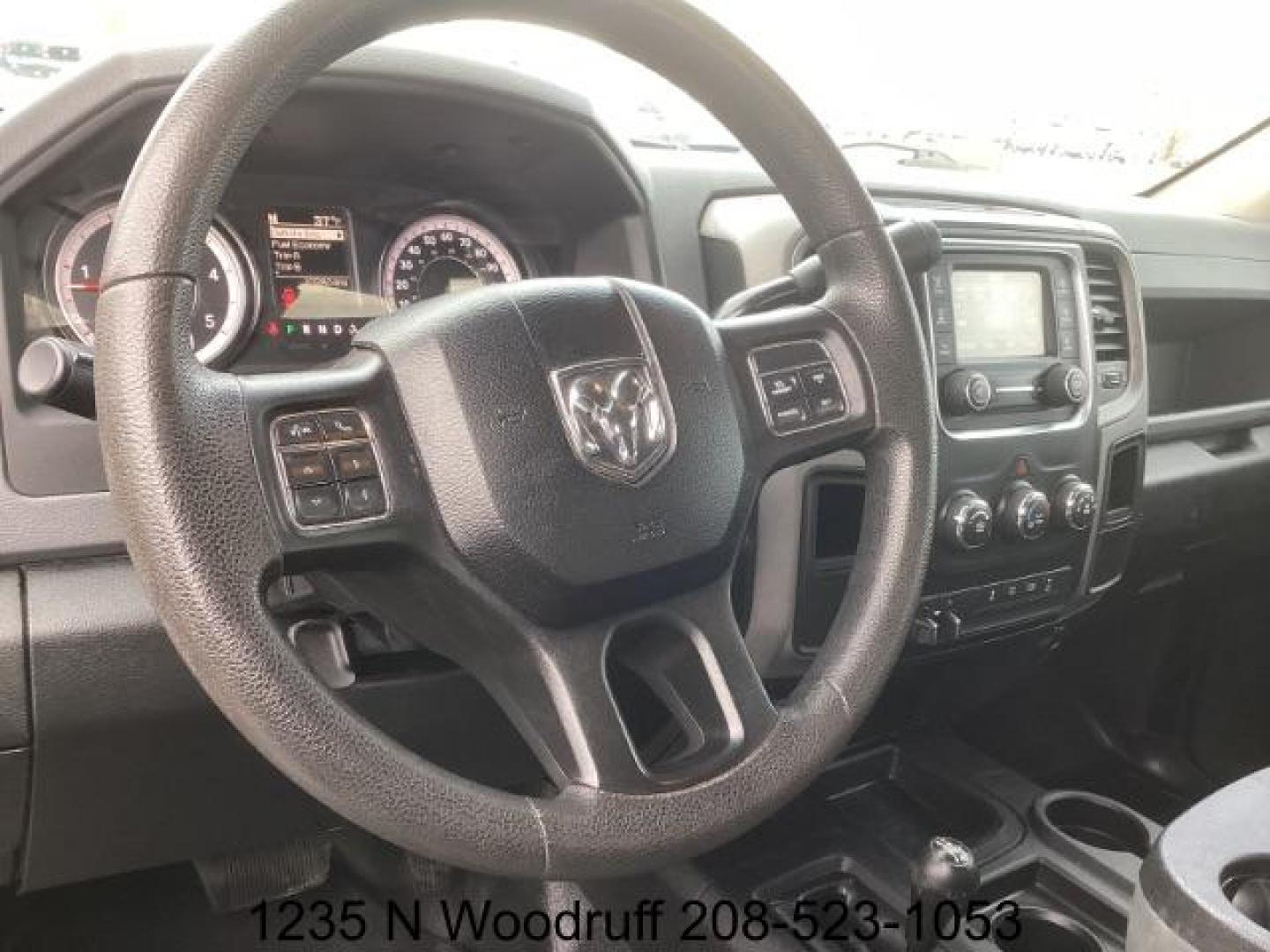 2016 WHITE /Black/Diesel Gray, cloth RAM 2500 Tradesman Crew Cab LWB 4WD (3C6UR5HL5GG) with an 6.7L L6 OHV 24V TURBO DIESEL engine, 6-Speed Automatic transmission, located at 1235 N Woodruff Ave., Idaho Falls, 83401, (208) 523-1053, 43.507172, -112.000488 - Photo#18