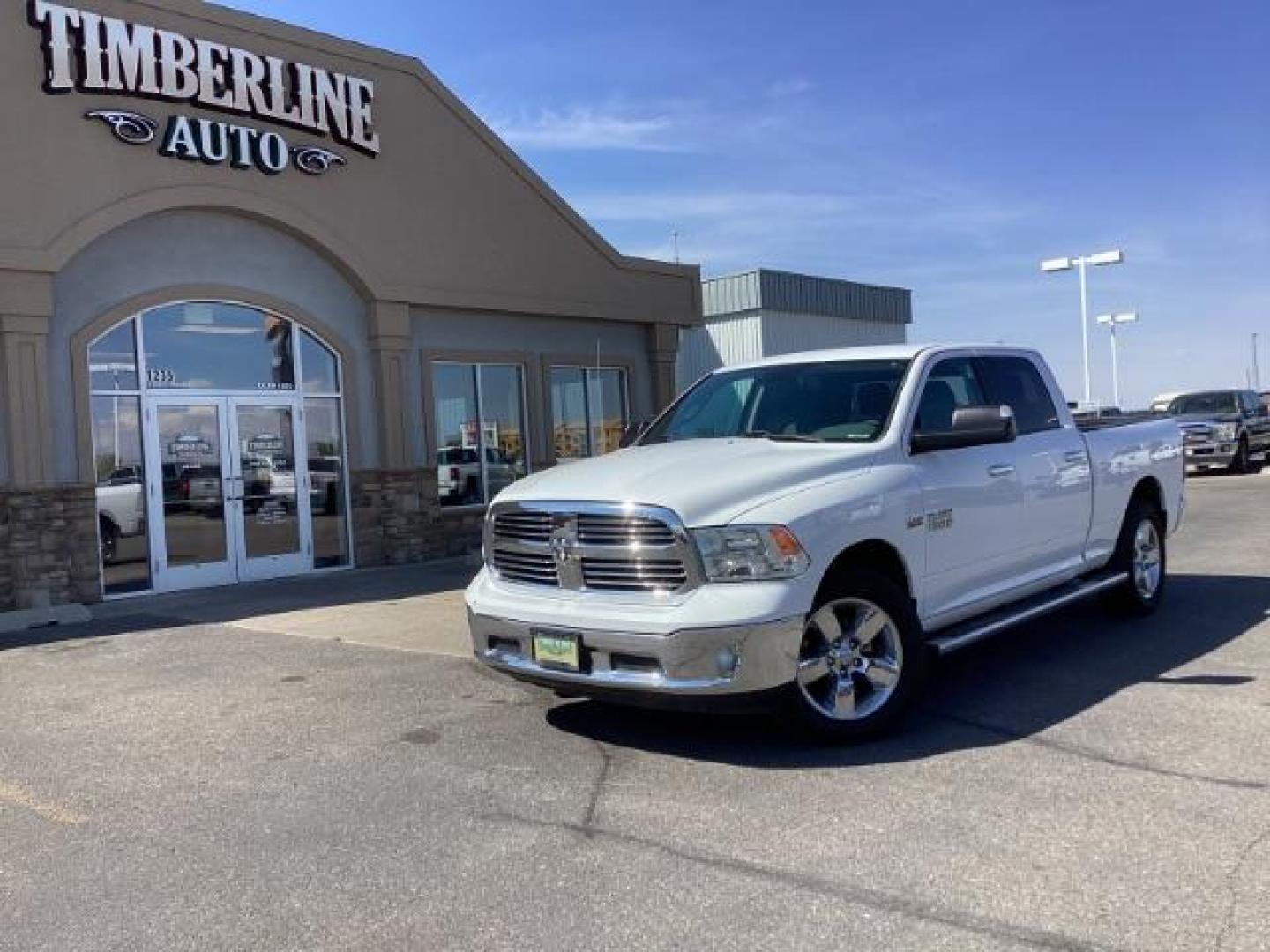 2016 WHITE /Black/Diesel Gray, cloth RAM 1500 SLT Crew Cab LWB 4WD (1C6RR7TT6GS) with an 5.7L V8 OHV 16V engine, 8-Speed Automatic transmission, located at 1235 N Woodruff Ave., Idaho Falls, 83401, (208) 523-1053, 43.507172, -112.000488 - Photo#0