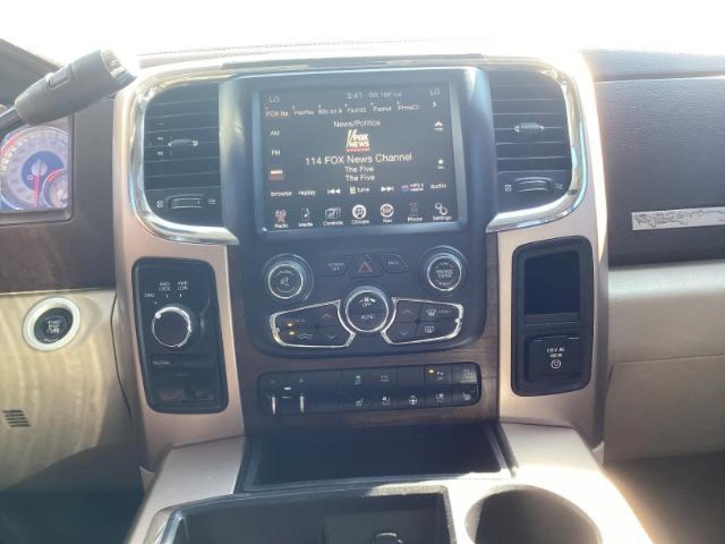 2013 Black Clearcoat /Cattle Tan/Black RAM 2500 Laramie Longhorn Edition Crew Cab SWB 4WD (3C6TR5GT5DG) with an 5.7L V8 OHV 16V engine, 6-Speed Automatic transmission, located at 1235 N Woodruff Ave., Idaho Falls, 83401, (208) 523-1053, 43.507172, -112.000488 - Photo#17