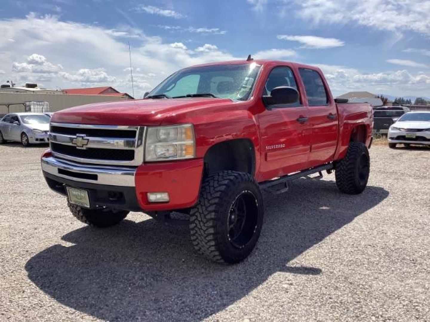 2011 Chevrolet Silverado 1500 LT Crew Cab 4WD (3GCPKSE38BG) with an 5.3L V8 OHV 16V FFV engine, 6-Speed Automatic transmission, located at 1235 N Woodruff Ave., Idaho Falls, 83401, (208) 523-1053, 43.507172, -112.000488 - Photo#0