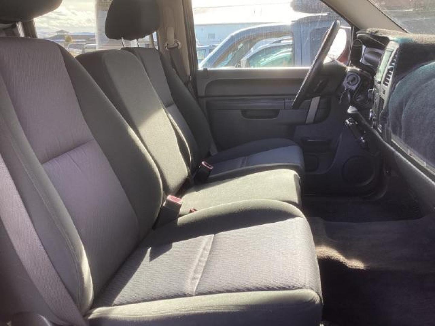 2011 Victory Red /Ebony Cloth Interior Chevrolet Silverado 1500 LT Crew Cab 4WD (3GCPKSE38BG) with an 5.3L V8 OHV 16V FFV engine, 6-Speed Automatic transmission, located at 1235 N Woodruff Ave., Idaho Falls, 83401, (208) 523-1053, 43.507172, -112.000488 - Photo#22