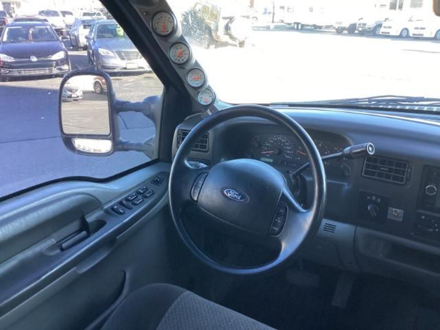 2002 SILVER Ford F-250 SD XLT Crew Cab Long Bed 4WD (1FTNW21F02E) with an 7.3L V8 OHV 16V TURBO DIESEL engine, 4-Speed Automatic transmission, located at 1235 N Woodruff Ave., Idaho Falls, 83401, (208) 523-1053, 43.507172, -112.000488 - Photo#11