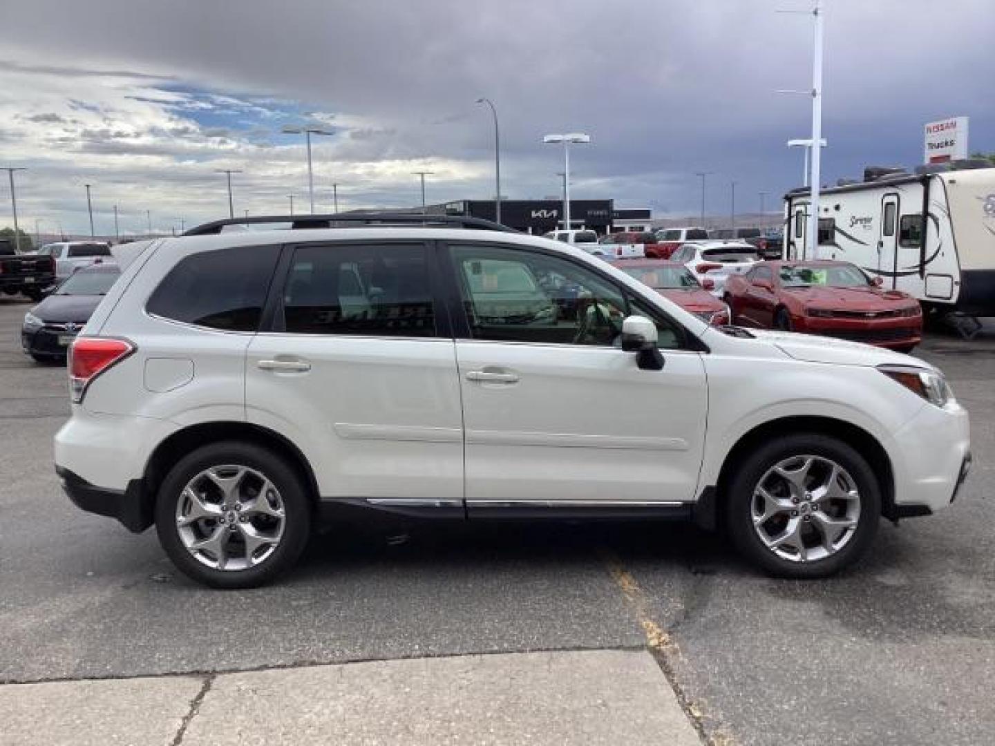 2018 WHITE /Black, leather Subaru Forester 2.5i Touring (JF2SJAWC4JH) with an 2.5L H4 SOHC 16V engine, Continuously Variable Transmission transmission, located at 1235 N Woodruff Ave., Idaho Falls, 83401, (208) 523-1053, 43.507172, -112.000488 - Photo#6