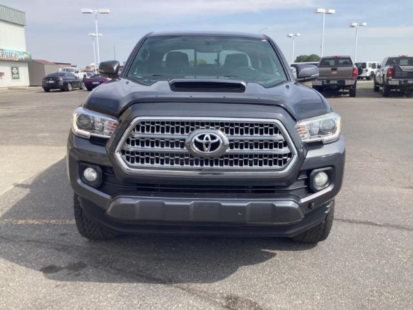 2016 Magnetic Gray Metallic /Cement Gray, cloth Toyota Tacoma SR5 Double Cab Super Long Bed V6 6AT 4WD (5TFDZ5BN4GX) with an 3.5L V6 DOHC 24V engine, 6-Speed Automatic transmission, located at 1235 N Woodruff Ave., Idaho Falls, 83401, (208) 523-1053, 43.507172, -112.000488 - Photo#9