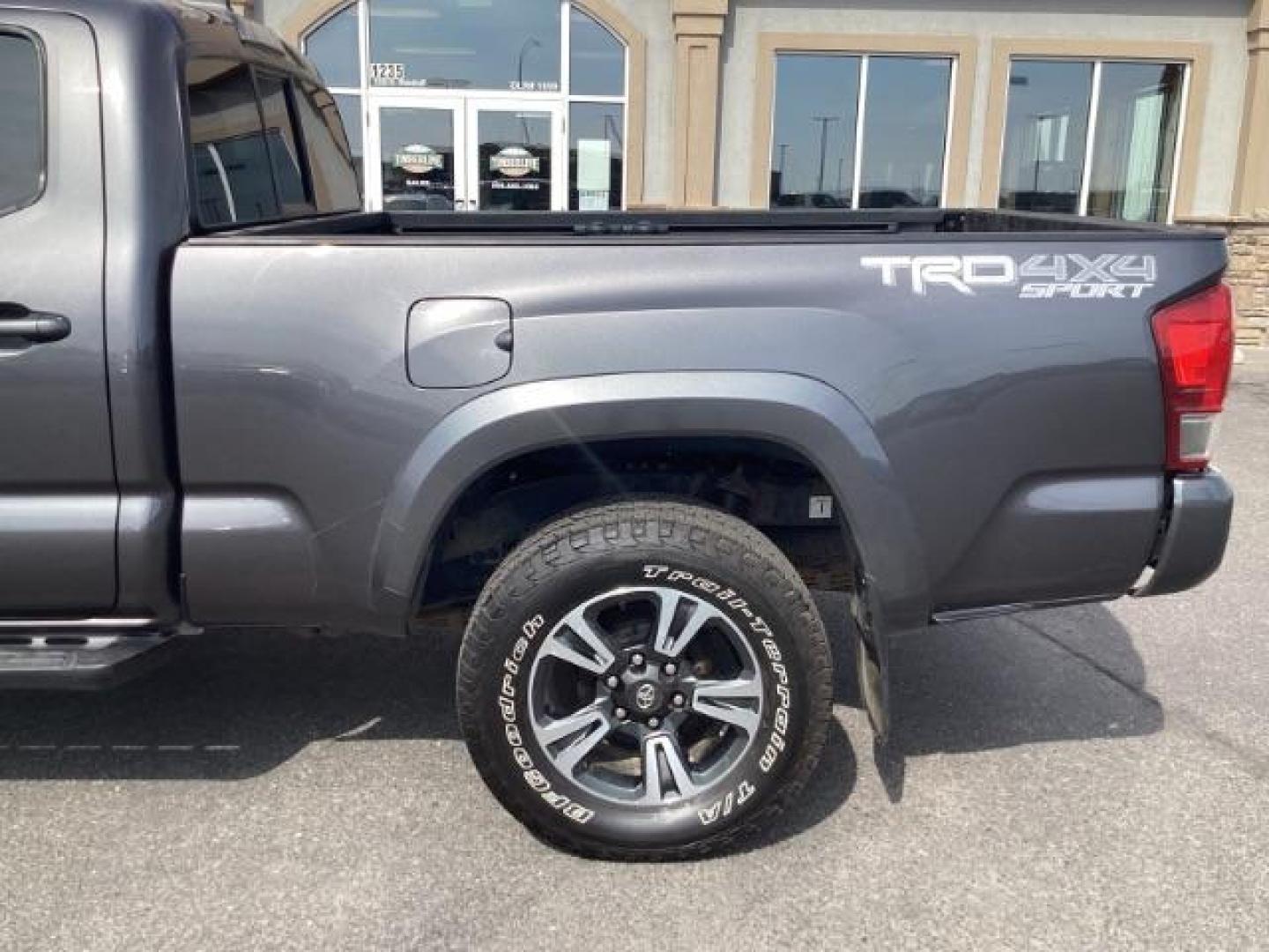 2016 Magnetic Gray Metallic /Cement Gray, cloth Toyota Tacoma SR5 Double Cab Super Long Bed V6 6AT 4WD (5TFDZ5BN4GX) with an 3.5L V6 DOHC 24V engine, 6-Speed Automatic transmission, located at 1235 N Woodruff Ave., Idaho Falls, 83401, (208) 523-1053, 43.507172, -112.000488 - Photo#3