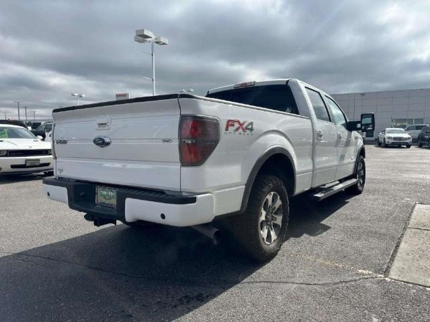 2014 Oxford White /Black Ford F-150 FX4 SuperCrew 6.5-ft. Bed 4WD (1FTFW1ET9EF) with an 3.5L V6 TURBO engine, 6-Speed Automatic transmission, located at 1235 N Woodruff Ave., Idaho Falls, 83401, (208) 523-1053, 43.507172, -112.000488 - Photo#4