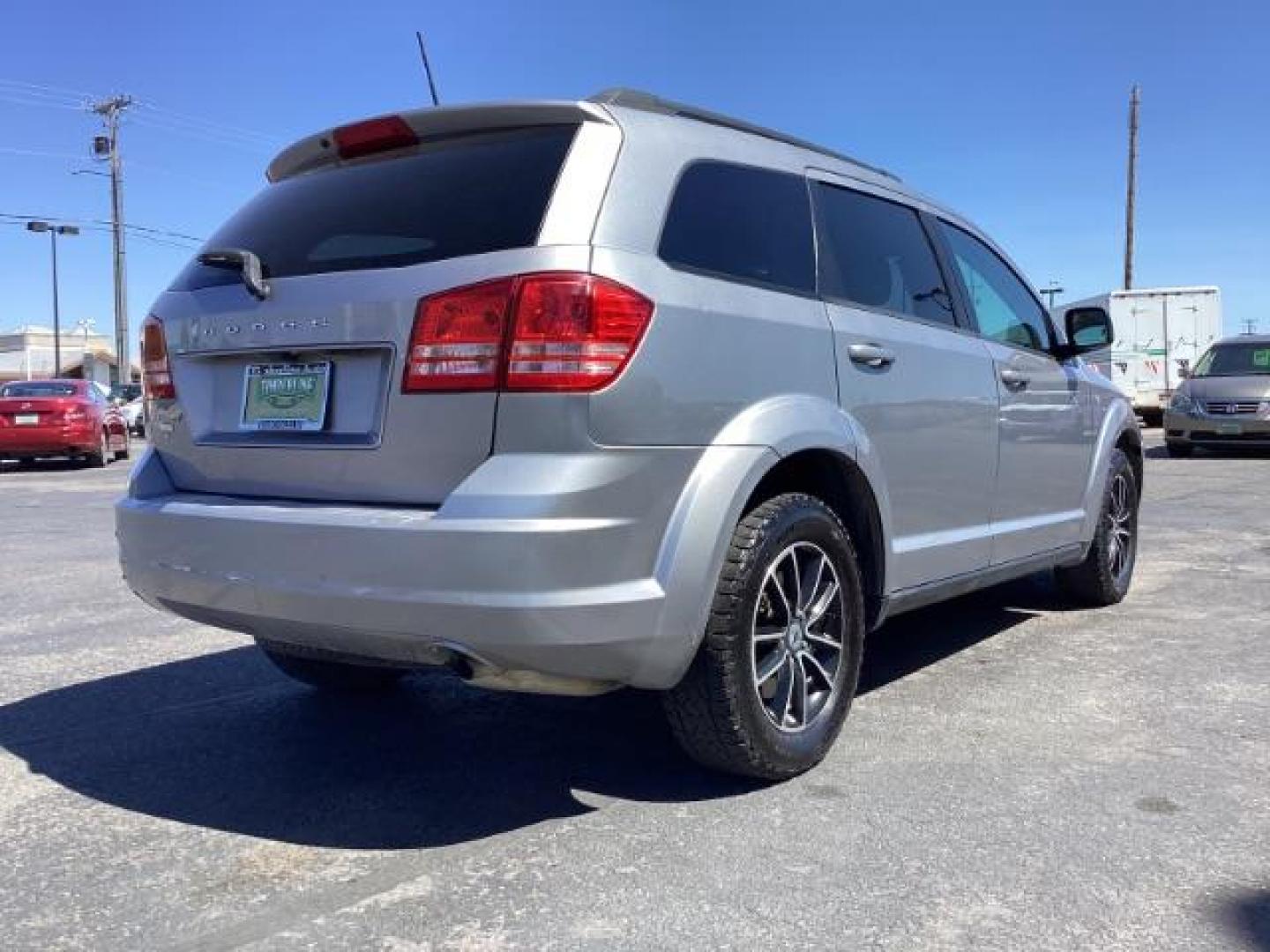 2018 SILVER Dodge Journey SE (3C4PDCABXJT) with an 2.4L L4 DOHC 16V engine, 4-Speed Automatic transmission, located at 1235 N Woodruff Ave., Idaho Falls, 83401, (208) 523-1053, 43.507172, -112.000488 - Photo#6