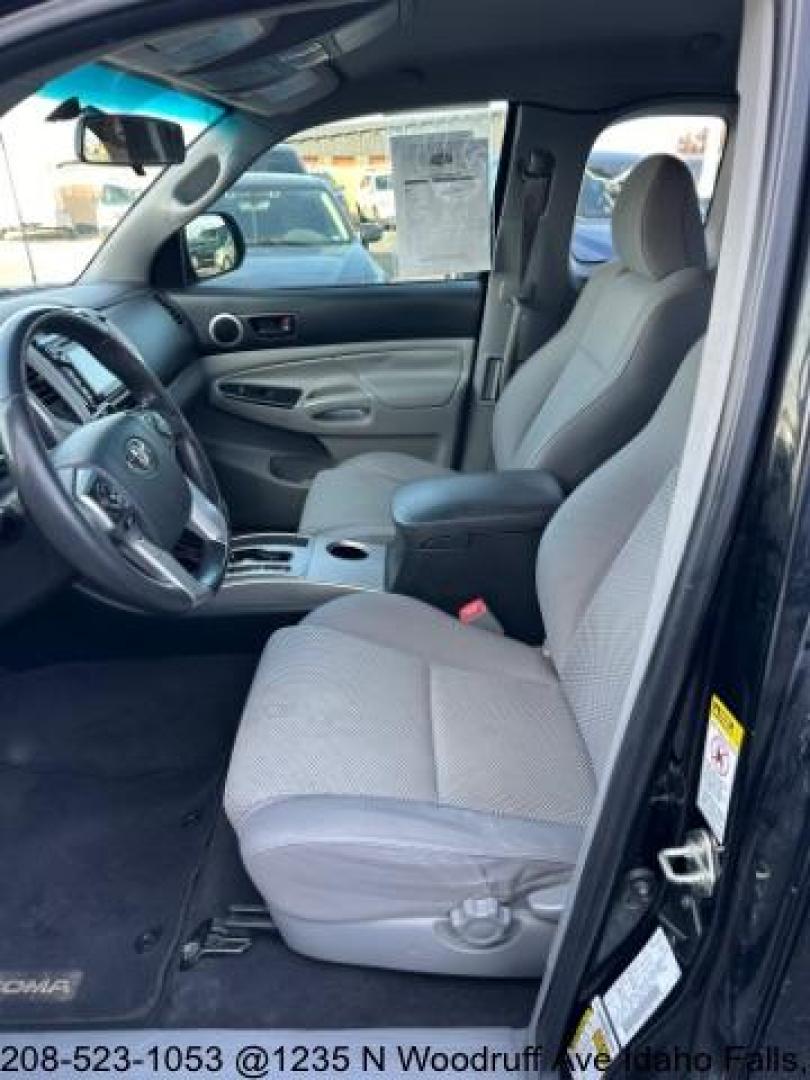 2015 BLACK /CLOTH Toyota Tacoma Access Cab V6 5AT 4WD (5TFUU4EN4FX) with an 4.0L V6 DOHC 24V engine, AUTOMATIC transmission, located at 1235 N Woodruff Ave., Idaho Falls, 83401, (208) 523-1053, 43.507172, -112.000488 - Photo#9