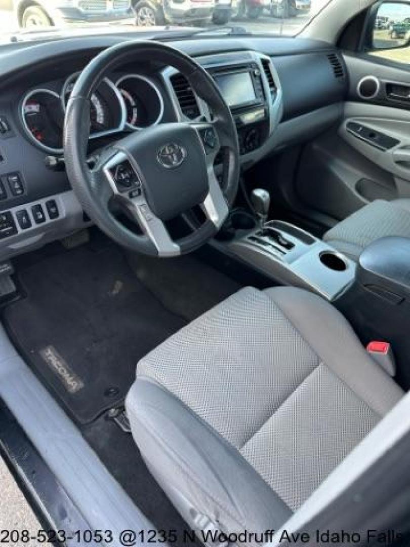 2015 BLACK /CLOTH Toyota Tacoma Access Cab V6 5AT 4WD (5TFUU4EN4FX) with an 4.0L V6 DOHC 24V engine, AUTOMATIC transmission, located at 1235 N Woodruff Ave., Idaho Falls, 83401, (208) 523-1053, 43.507172, -112.000488 - Photo#11