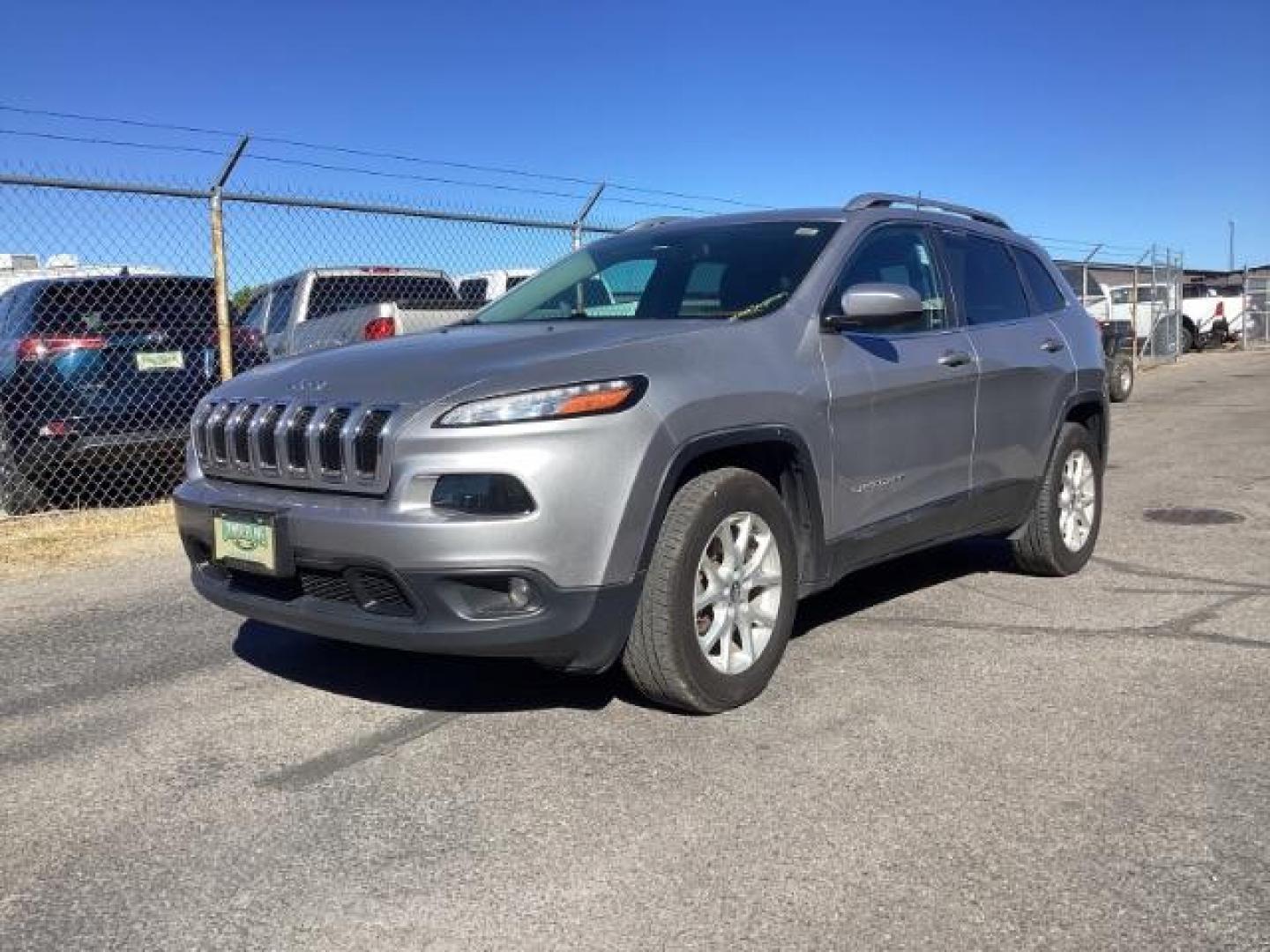 2018 Jeep Cherokee Latitude Plus 4WD (1C4PJMLX4JD) with an 3.2L V6 DOHC 24V engine, 9-Speed Automatic transmission, located at 1235 N Woodruff Ave., Idaho Falls, 83401, (208) 523-1053, 43.507172, -112.000488 - Photo#0