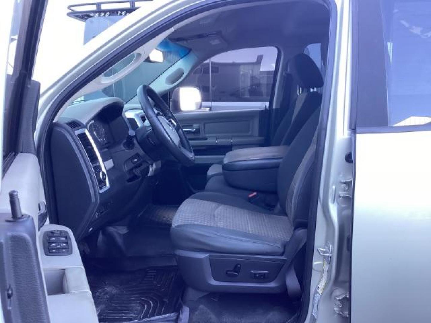 2010 Bright Silver Metallic /Dark Slate/Medium Slate Gray Cloth Interior RAM 3500 SLT Mega Cab 4WD (3D73Y3HL5AG) with an 6.7L L6 OHV 24V TURBO DIESEL engine, 4-Speed Automatic transmission, located at 1235 N Woodruff Ave., Idaho Falls, 83401, (208) 523-1053, 43.507172, -112.000488 - Photo#17