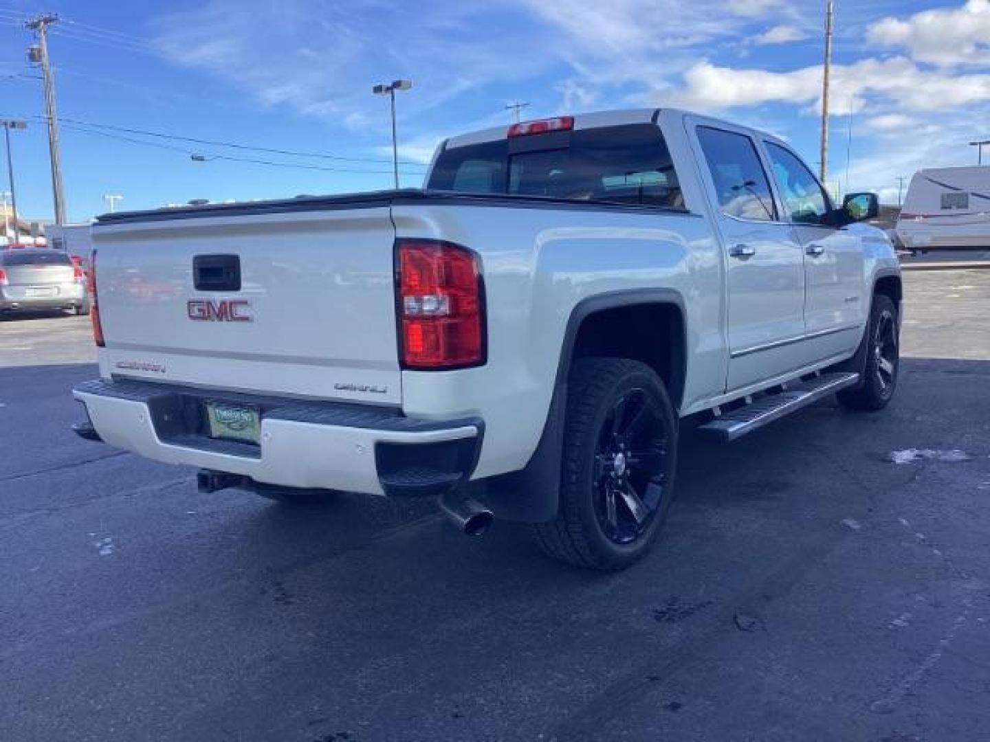 2015 WHITE /Jet Black, leather GMC Sierra 1500 Denali Crew Cab Short Box 4WD (3GTU2WEC0FG) with an 5.3L V8 OHV 16V engine, 6-Speed Automatic transmission, located at 1235 N Woodruff Ave., Idaho Falls, 83401, (208) 523-1053, 43.507172, -112.000488 - Photo#5