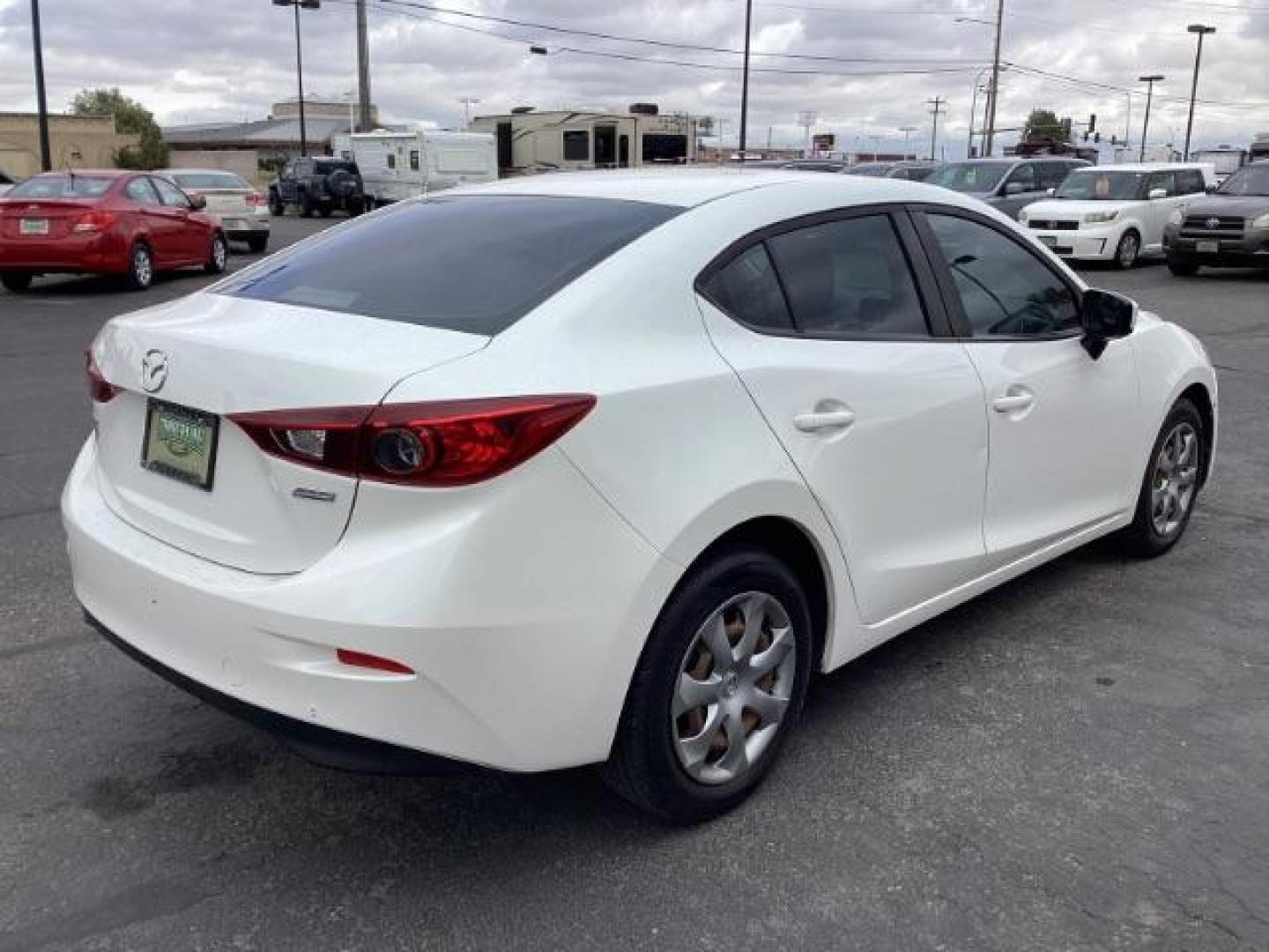 2014 WHITE /Black Mazda MAZDA3 i Sport AT 4-Door (JM1BM1U74E1) with an 2.0L L4 DOHC 16V engine, 6-Speed Automatic transmission, located at 1235 N Woodruff Ave., Idaho Falls, 83401, (208) 523-1053, 43.507172, -112.000488 - Photo#5