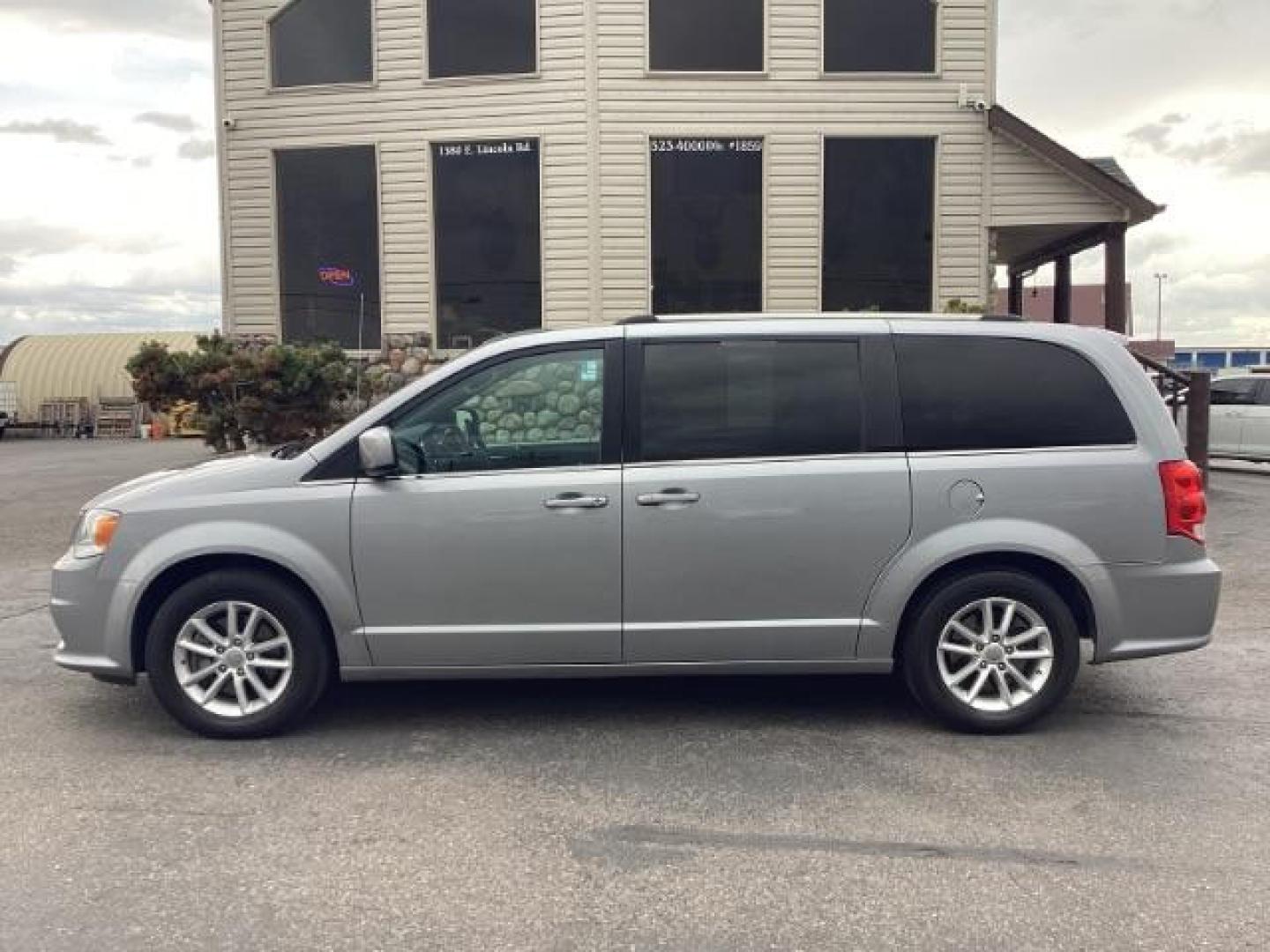 2019 SILVER /Black, leather/suede Dodge Grand Caravan SXT (2C4RDGCGXKR) with an 3.6L V6 DOHC 24V engine, 6-Speed Automatic transmission, located at 1235 N Woodruff Ave., Idaho Falls, 83401, (208) 523-1053, 43.507172, -112.000488 - Photo#2